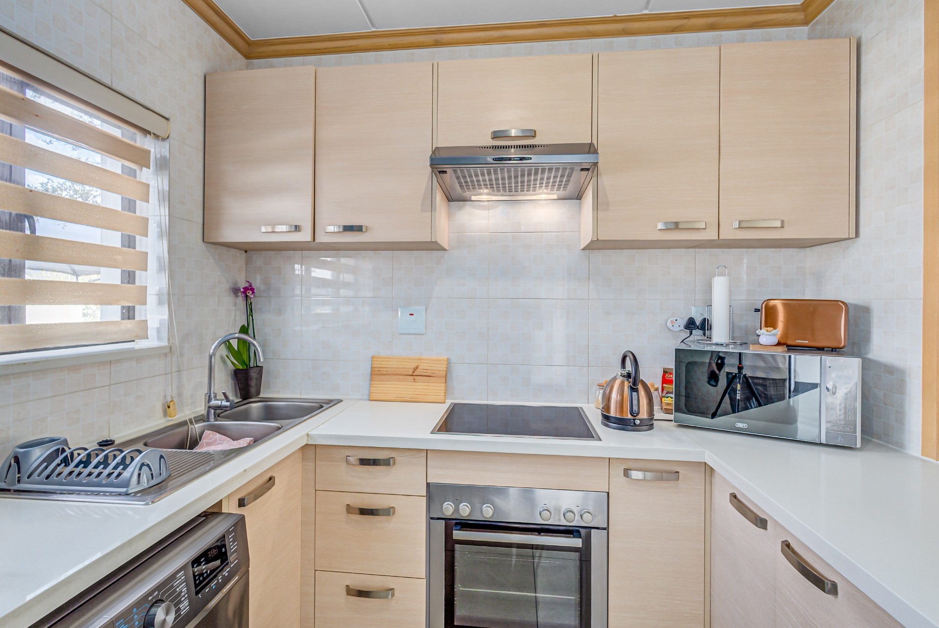 2 Bedroom Apartment for Sale in Broadacres Fourways.