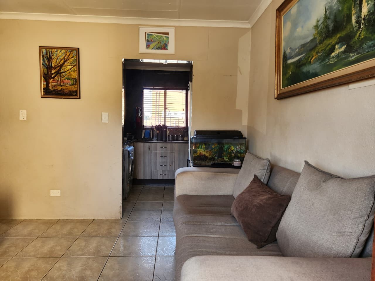 Apartment To Rent in Lyndhurst, Johannesburg