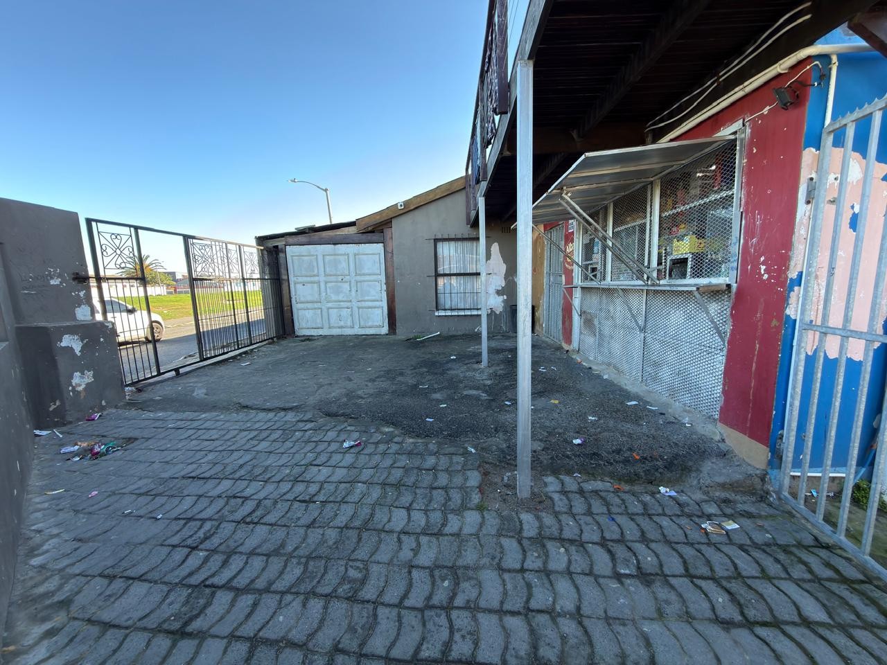 5-Bedroom Investment Opportunity with Loads of Potential
