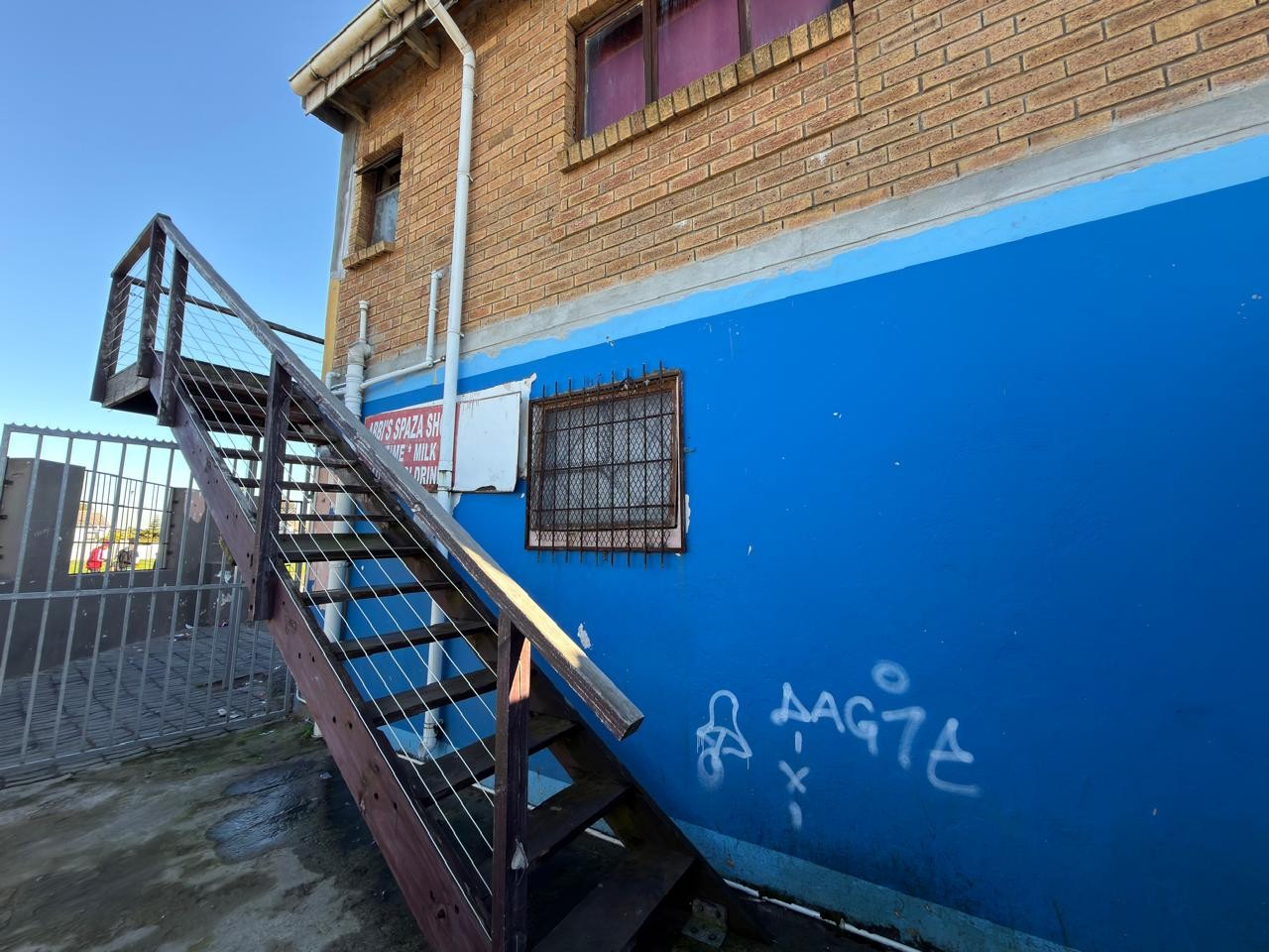 5-Bedroom Investment Opportunity with Loads of Potential