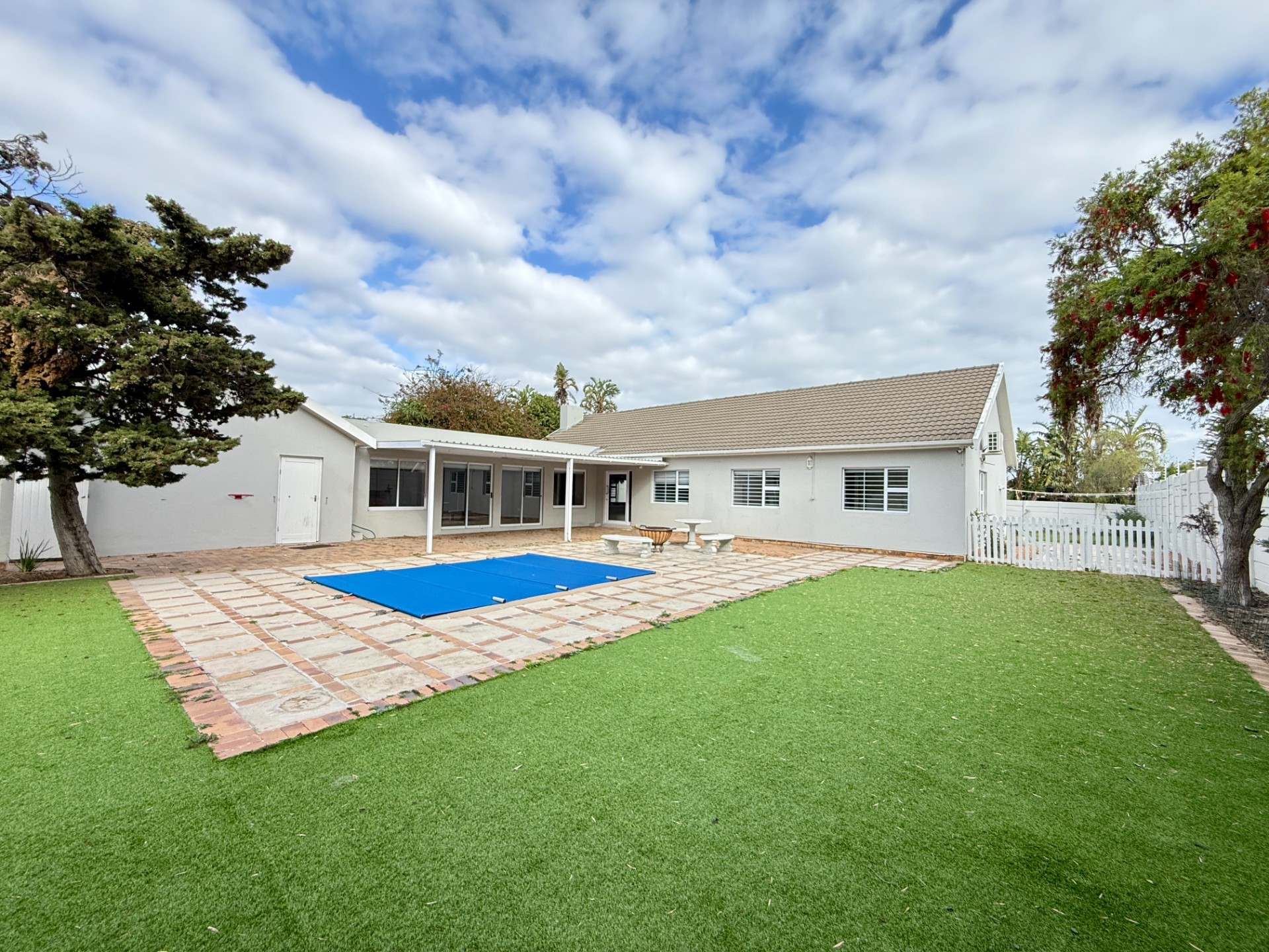 House for rent in Table View, Blouberg, 246 m²