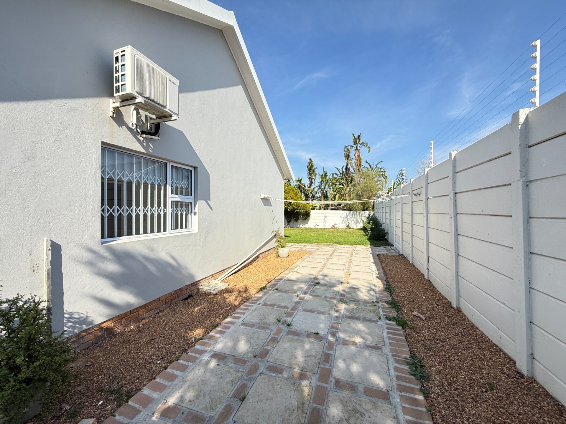 Spacious 4-Bedroom Family Home with Pool in Table View