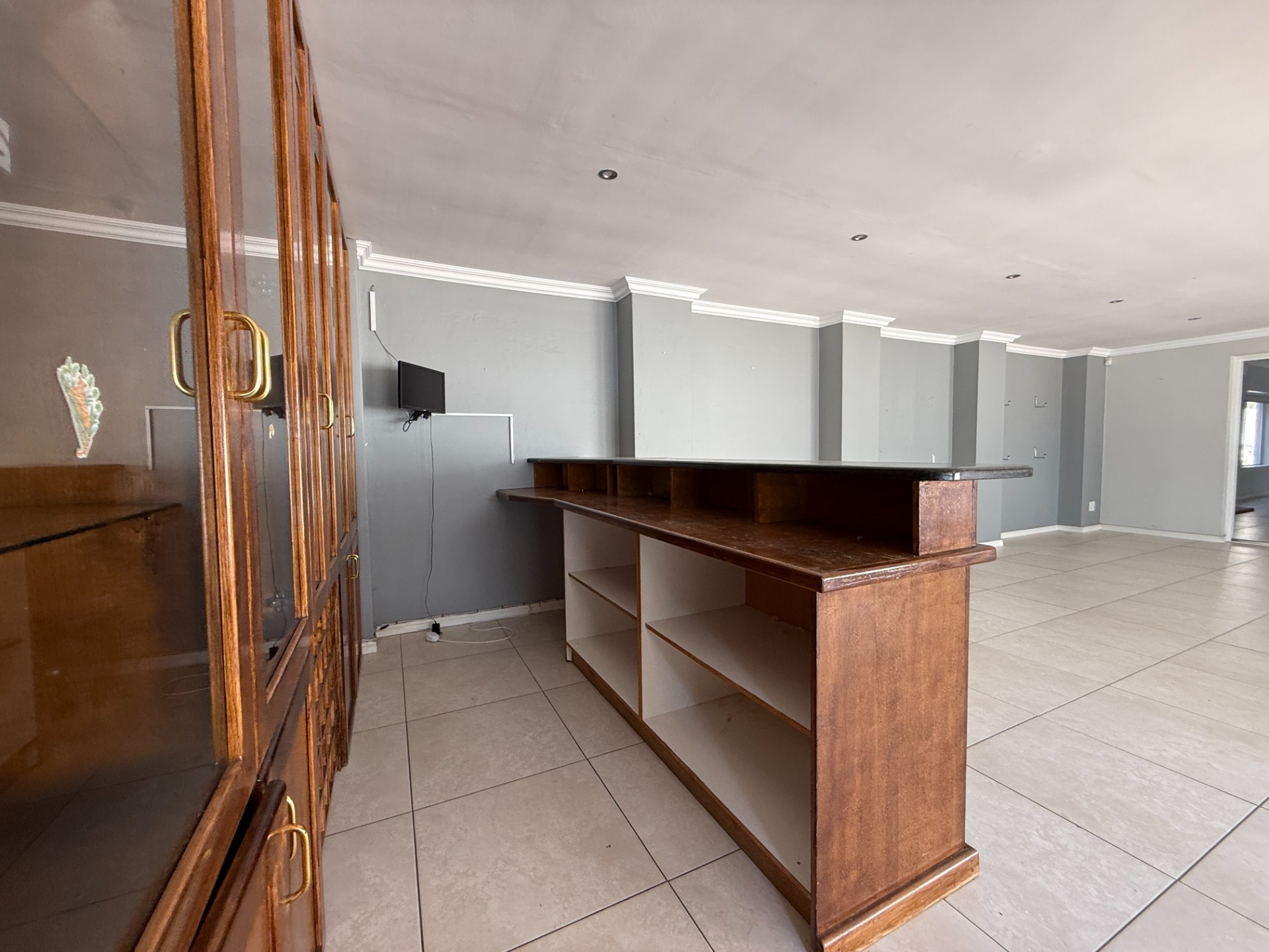 Spacious 4-Bedroom Family Home with Pool in Table View