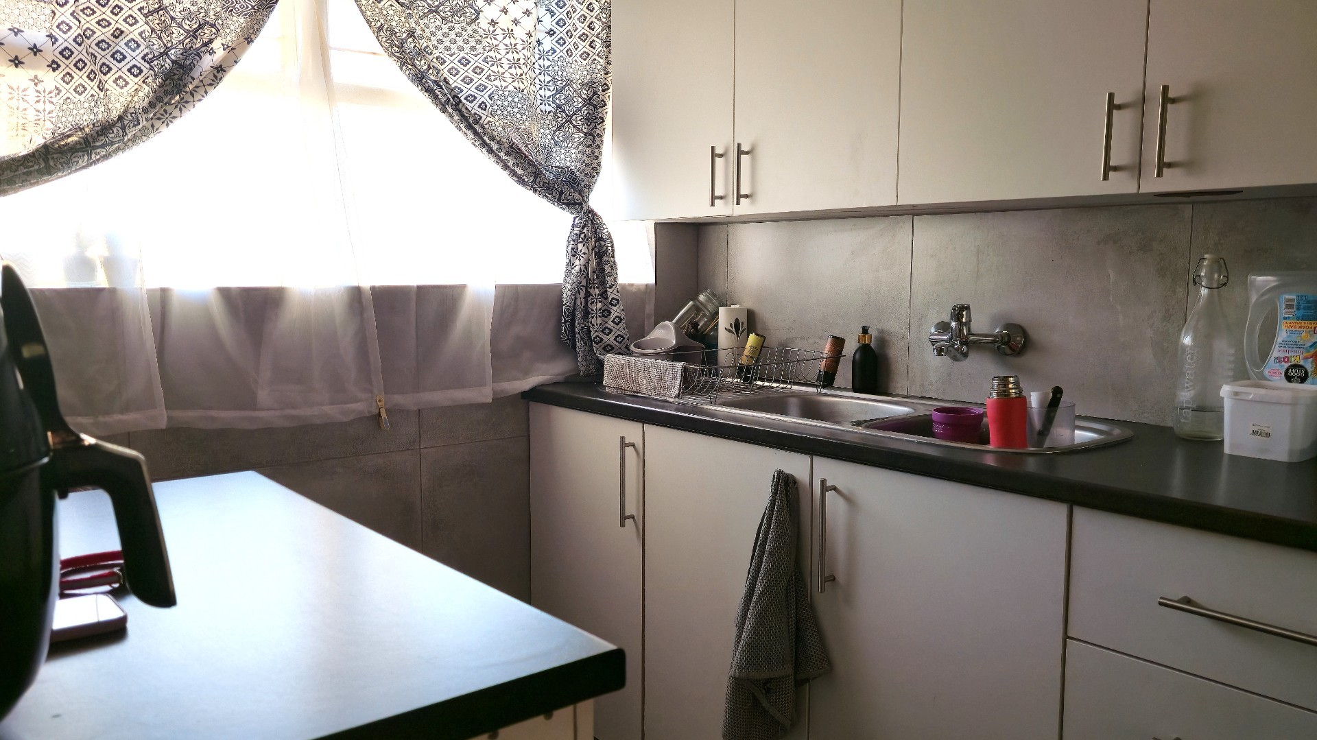 Surprisingly Spacious one-room Apartment