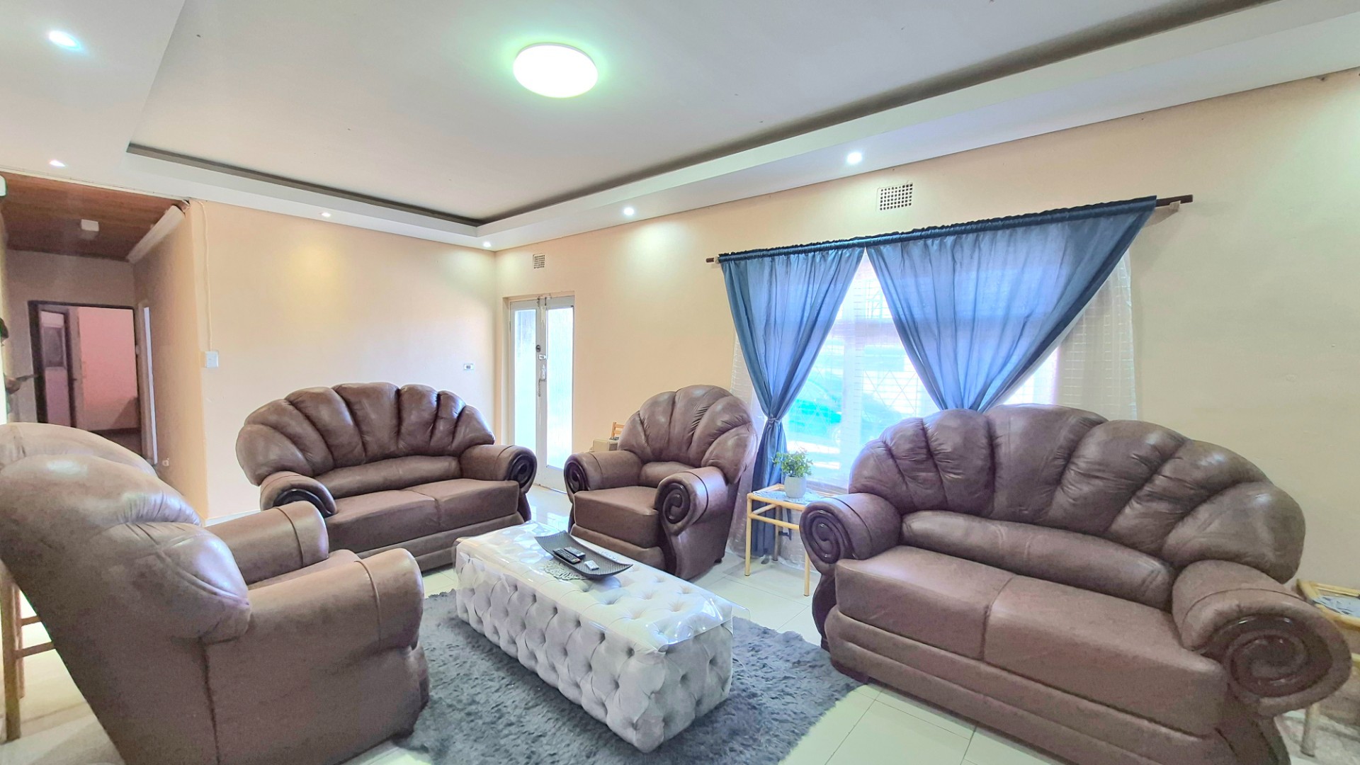 House For Sale in Epping Forest, Goodwood