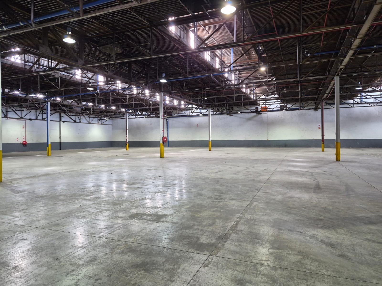 Warehouse To Rent in Sidwell, Port Elizabeth
