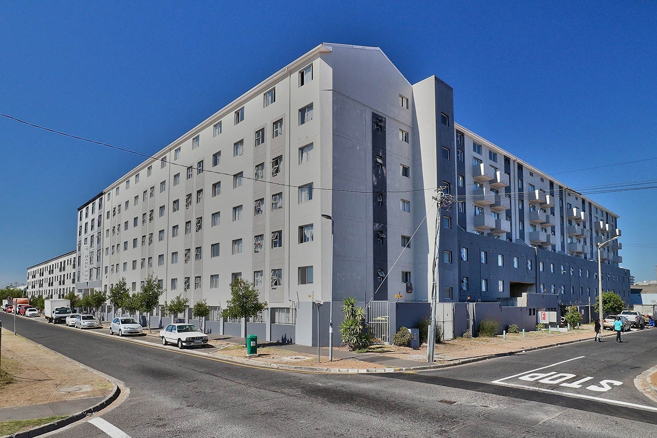 Unfurnished Studio apartment To Rent at The Square on Tenth
