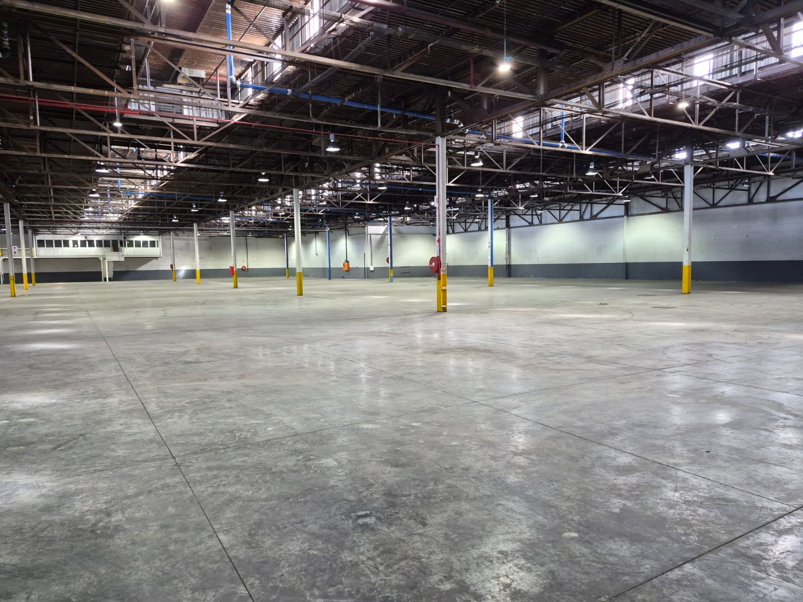 Warehouse To Rent in Sidwell, Port Elizabeth