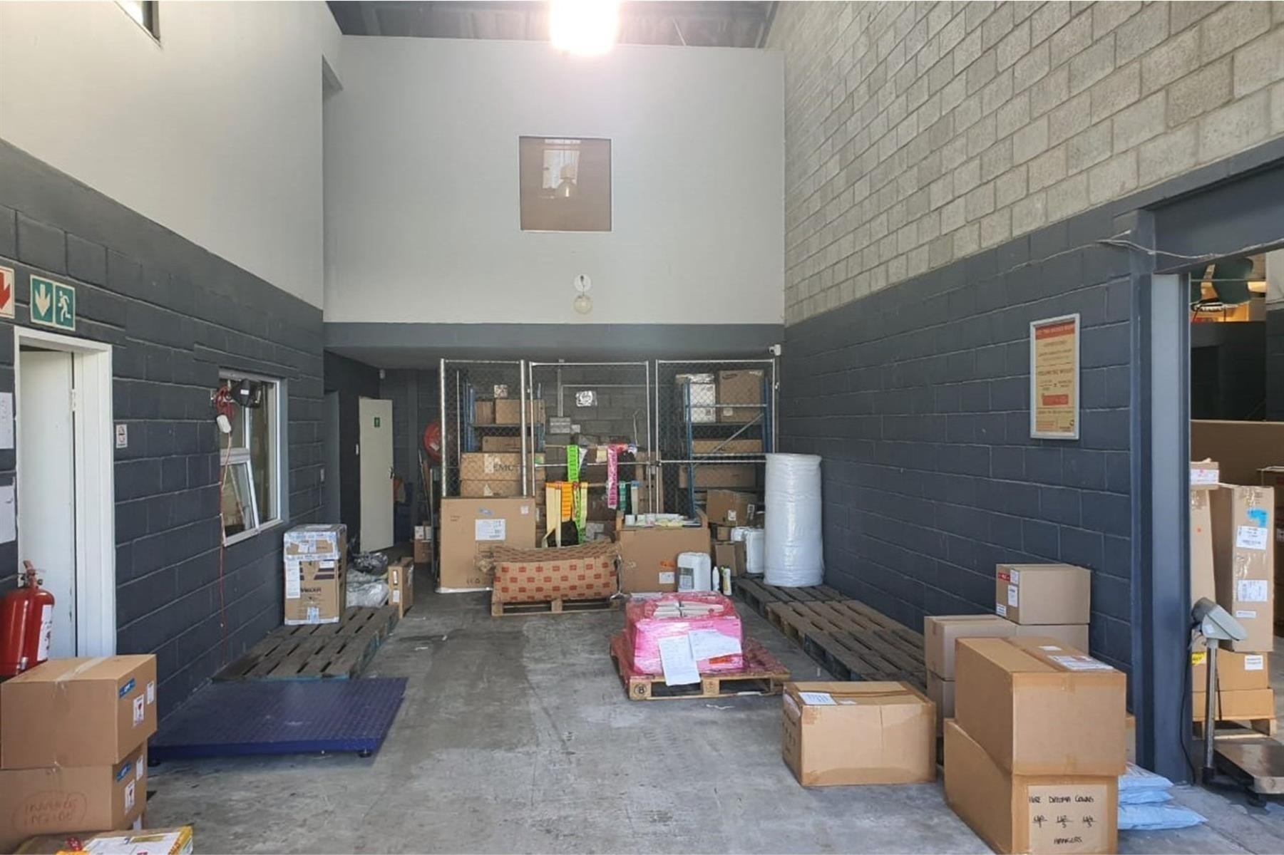 Warehouse To Rent in Walmer, Port Elizabeth