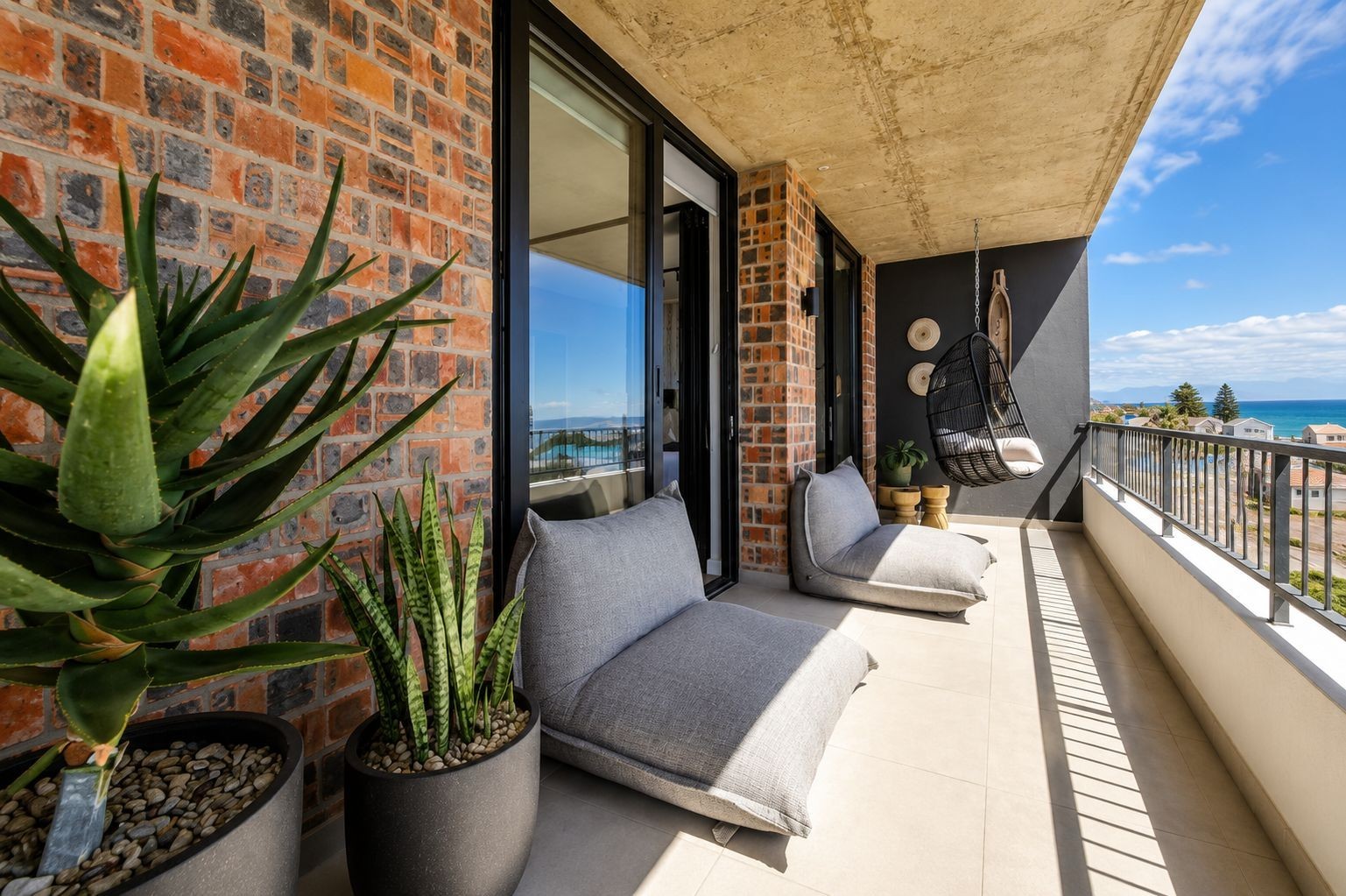 Apartment For Sale in Mossel Bay Central, Mossel Bay