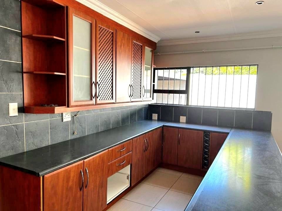 House For Sale in Garsfontein, Pretoria