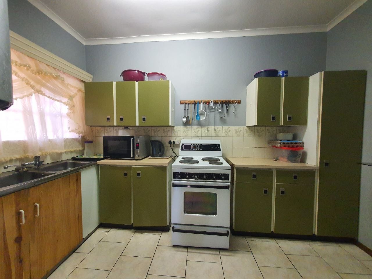 Apartment For Sale in Potchefstroom Central, Potchefstroom, North West