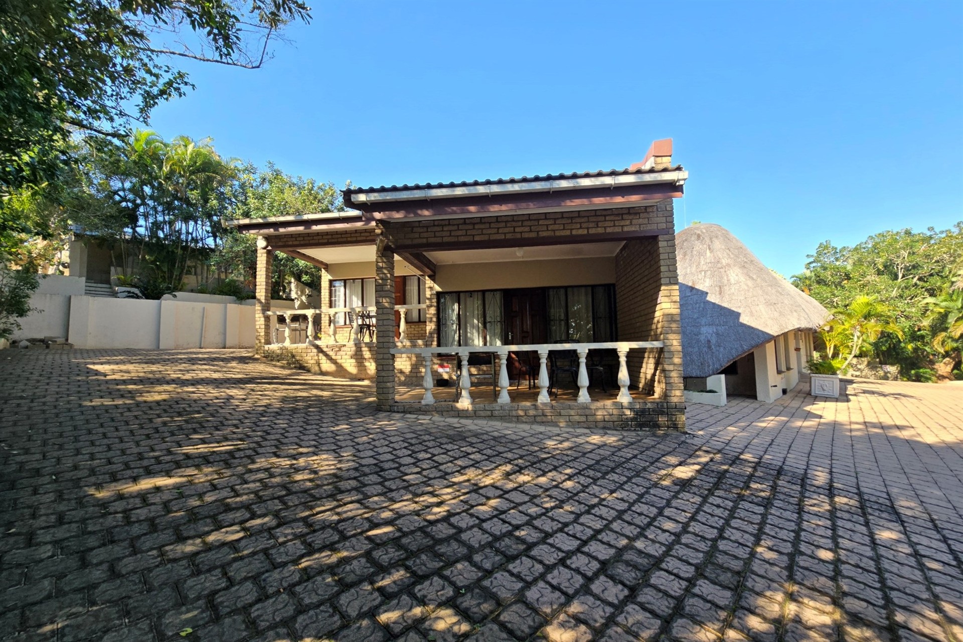 This neat and fully furnished 2-bedroom apartment is the perfect investment property