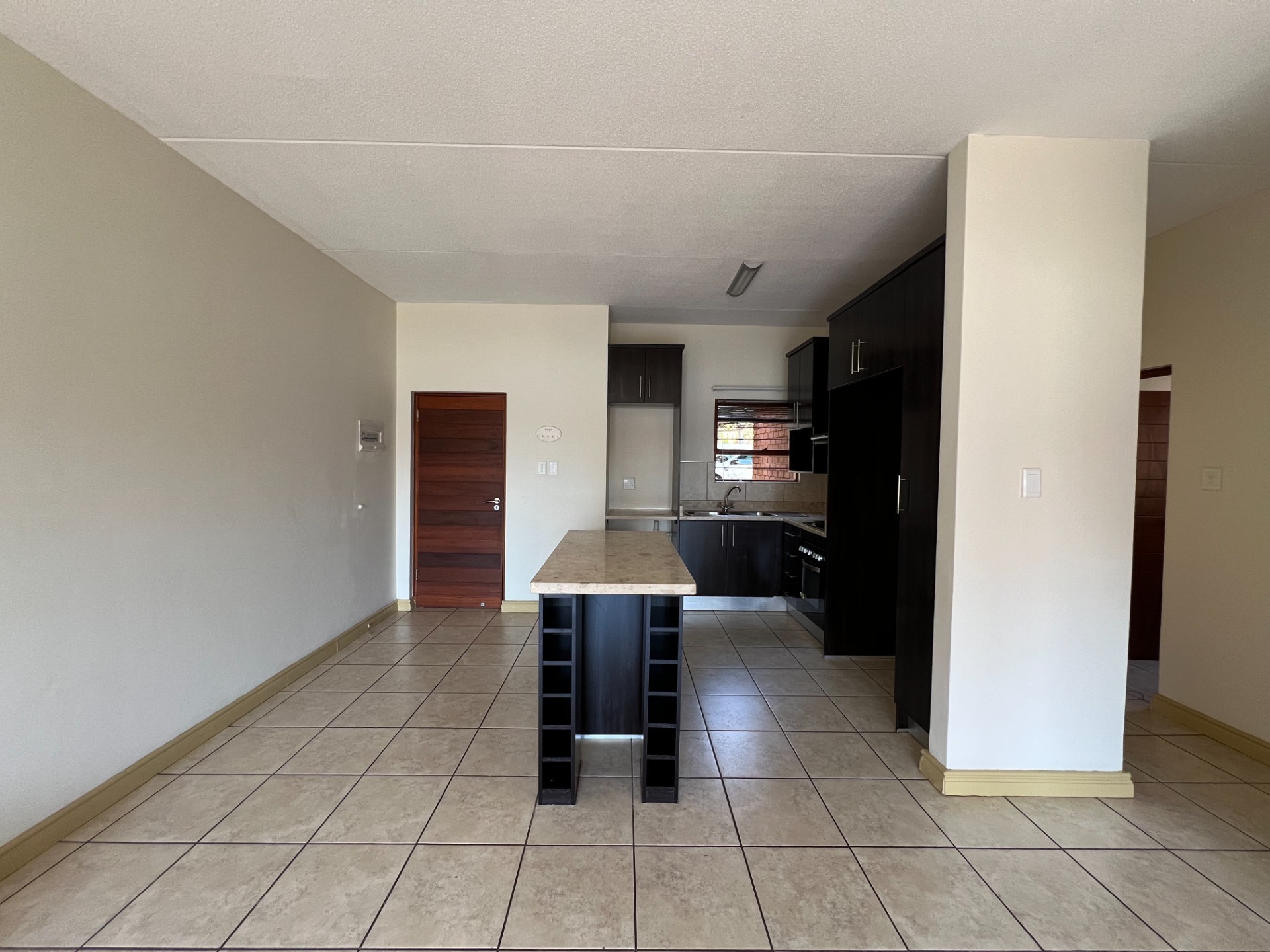 Townhouse To Rent in Pretoriuspark, Pretoria