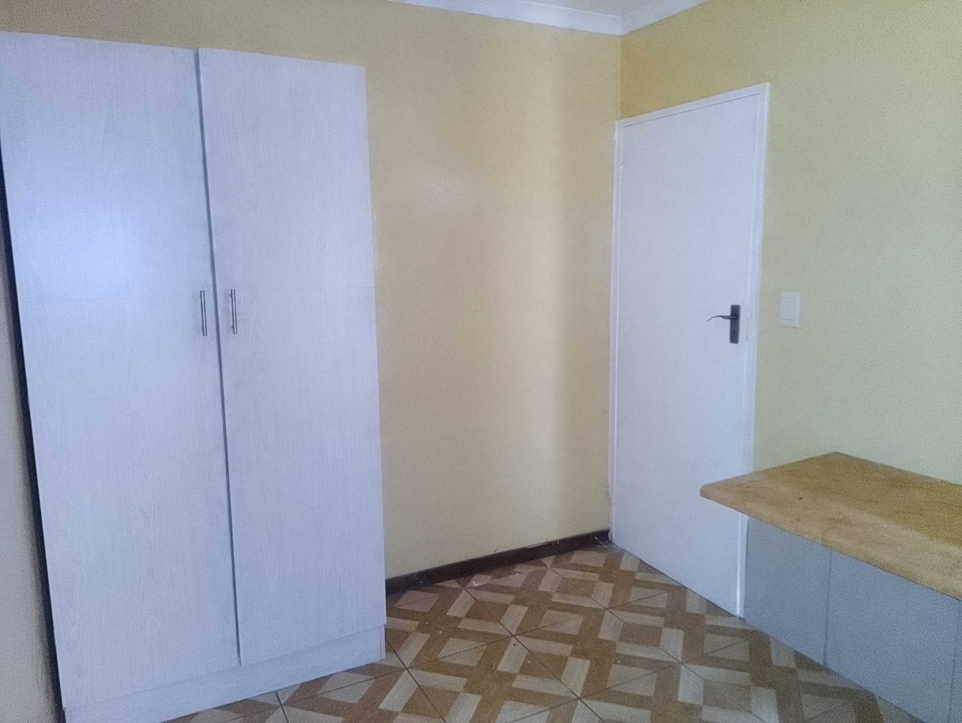 House For Sale in Crystal Park, Benoni