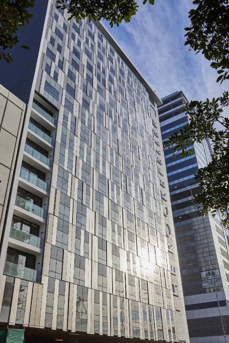 5-Star Foreshore Studio | Investment or Lock-Up-and-Go