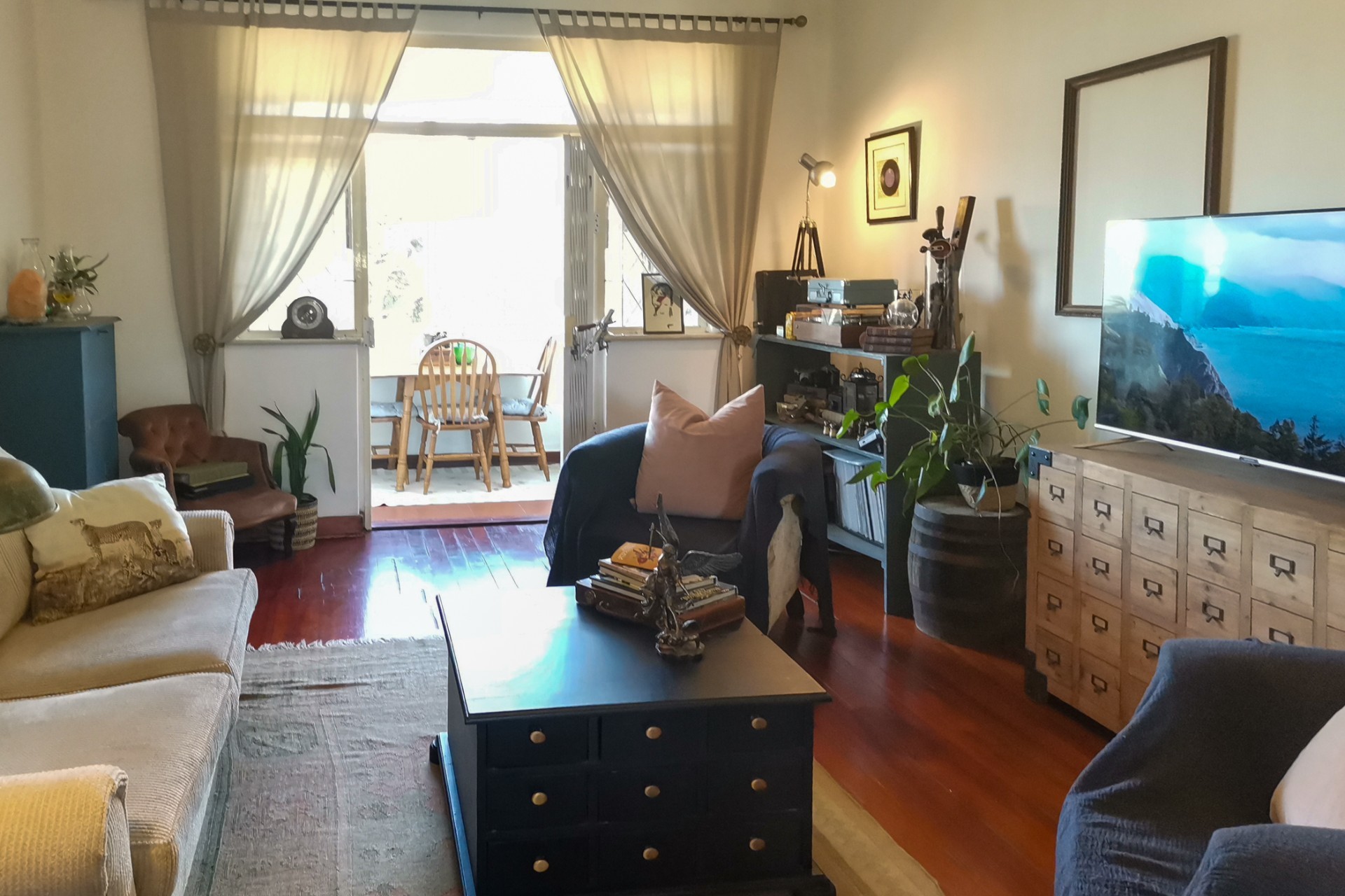 Apartment For Sale in Glenwood, Durban, KwaZulu Natal