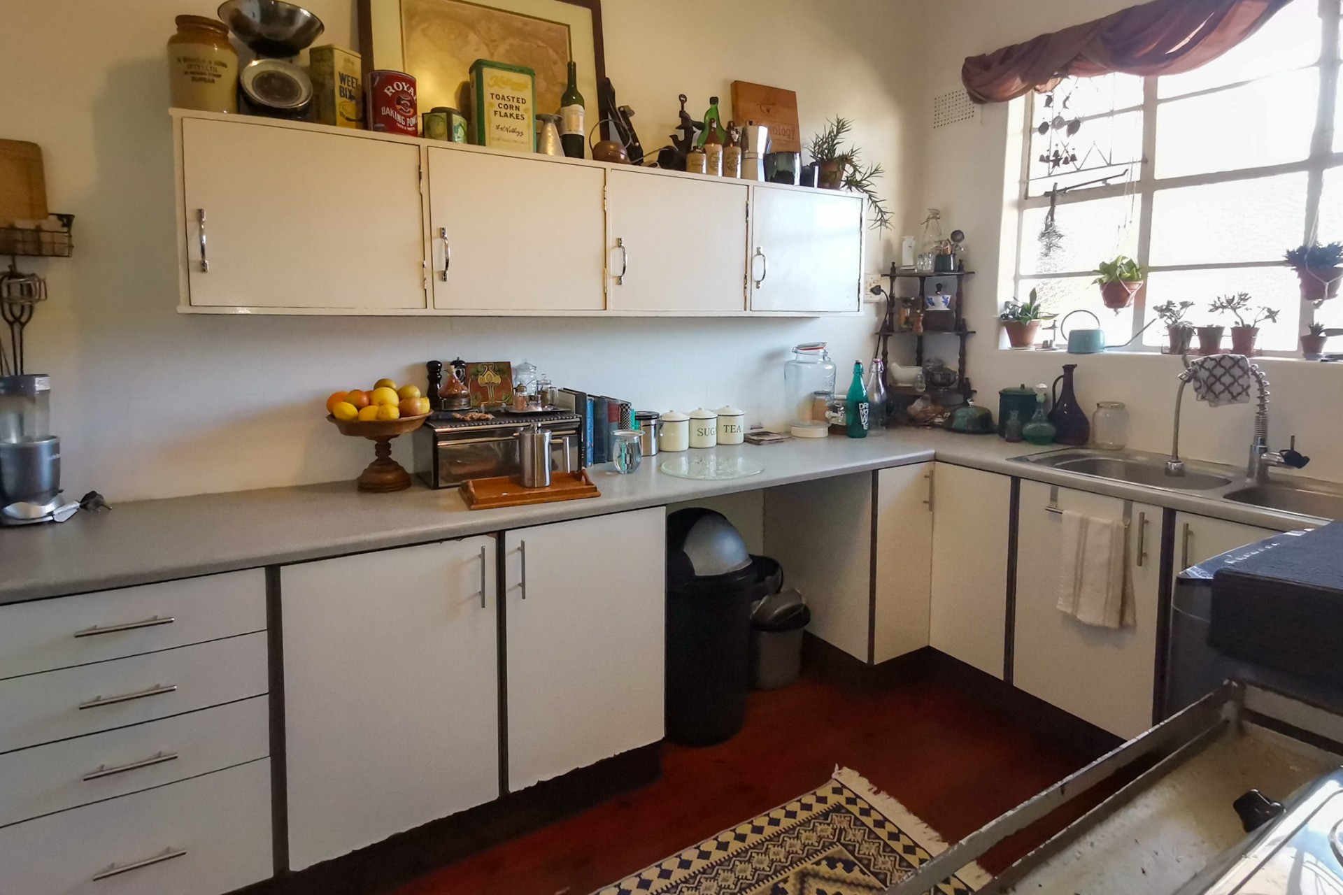 Apartment For Sale in Glenwood, Durban, KwaZulu Natal