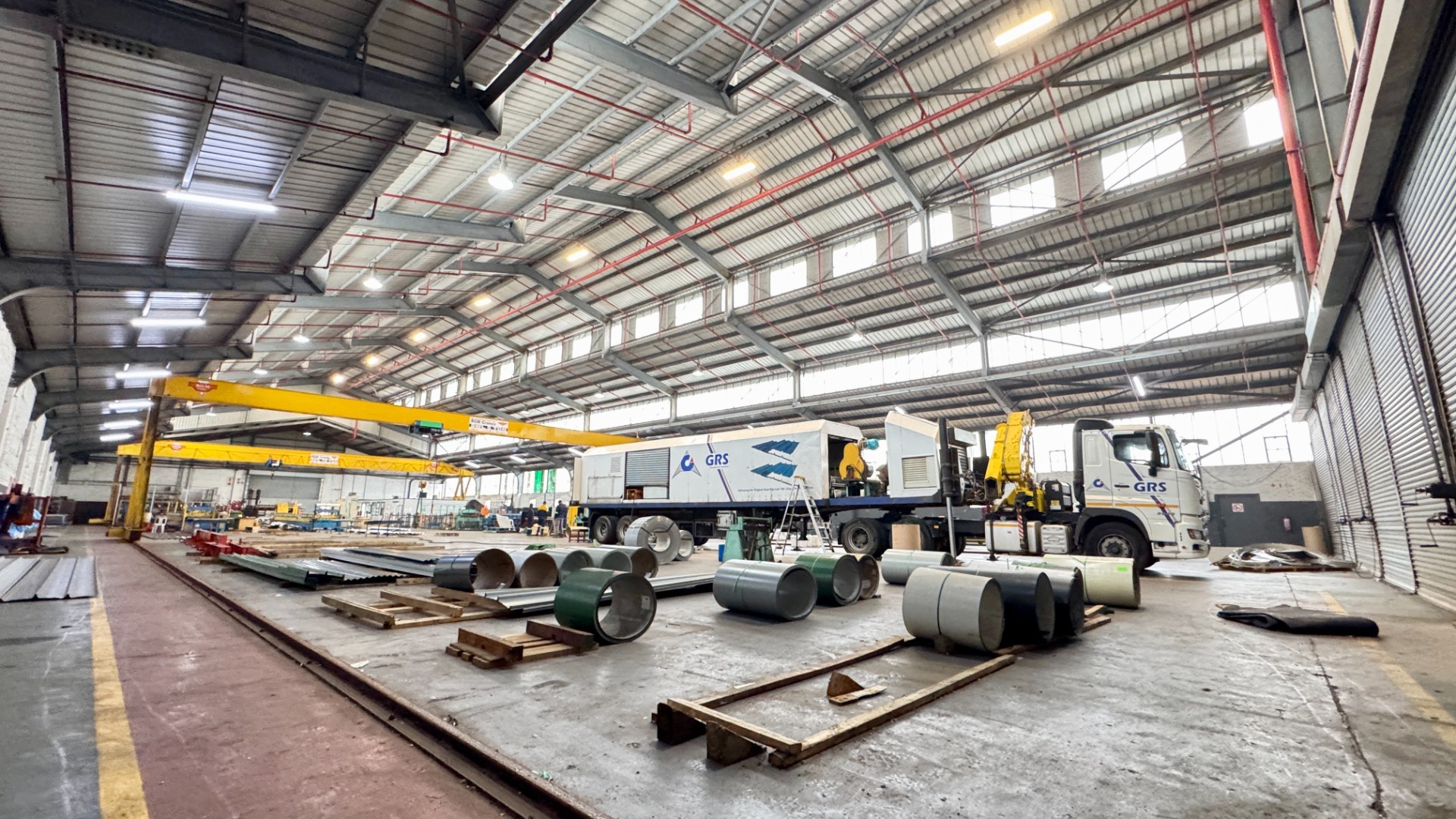 Neat and Secure 2,480m² Warehouse To Let with Large Yard | Epping Industrial
