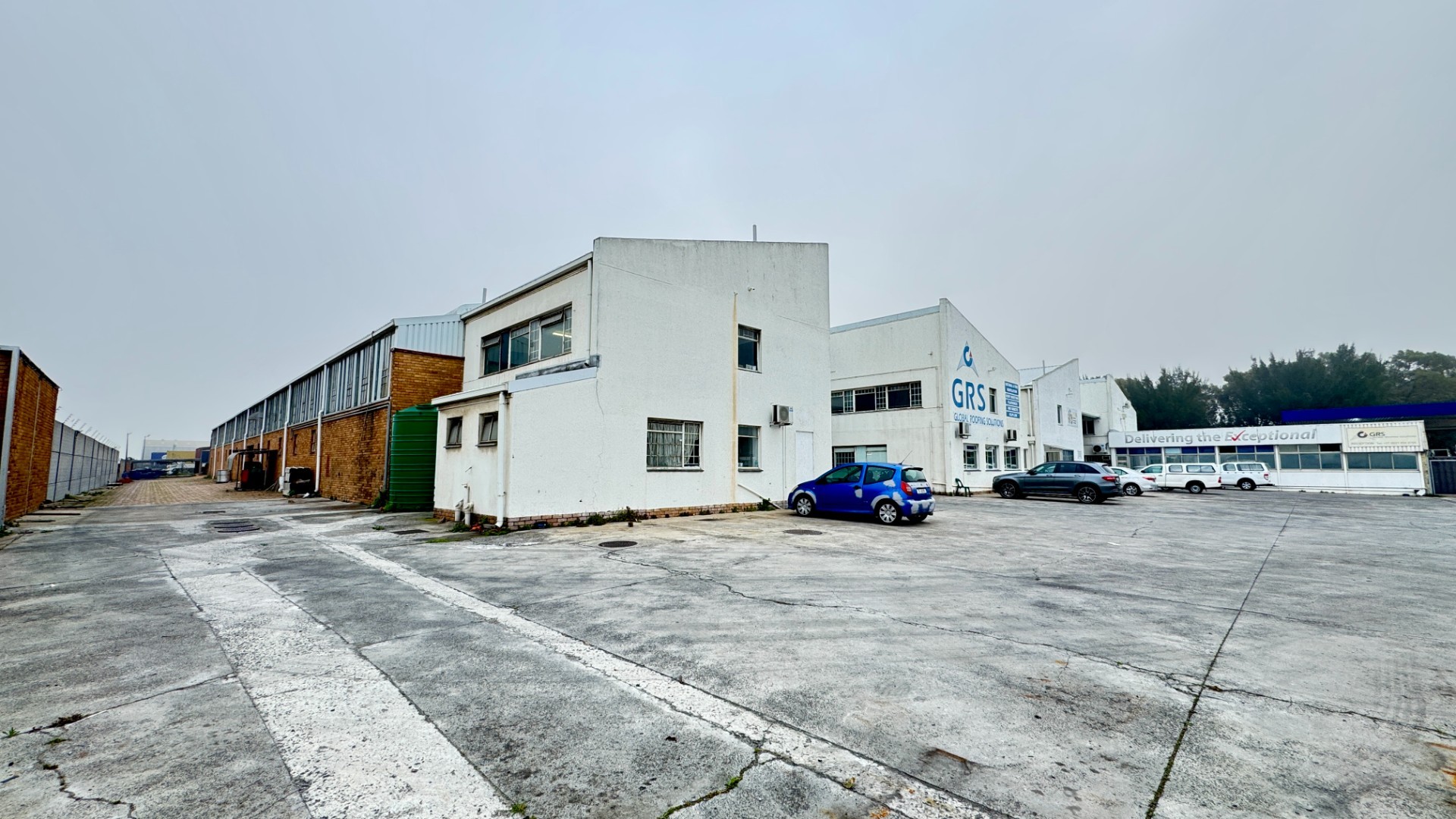 Neat and Secure 2,480m² Warehouse To Let with Large Yard | Epping Industrial