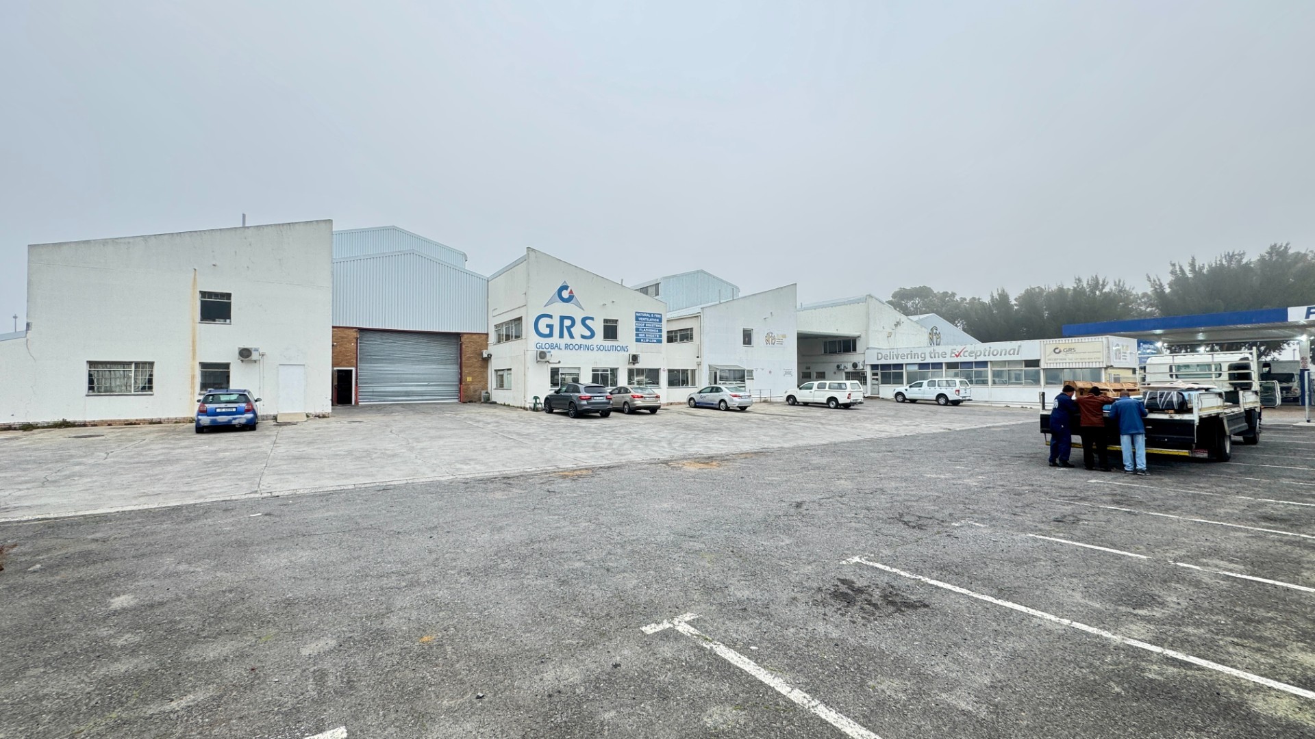 Neat and Secure 2,480m² Warehouse To Let with Large Yard | Epping Industrial