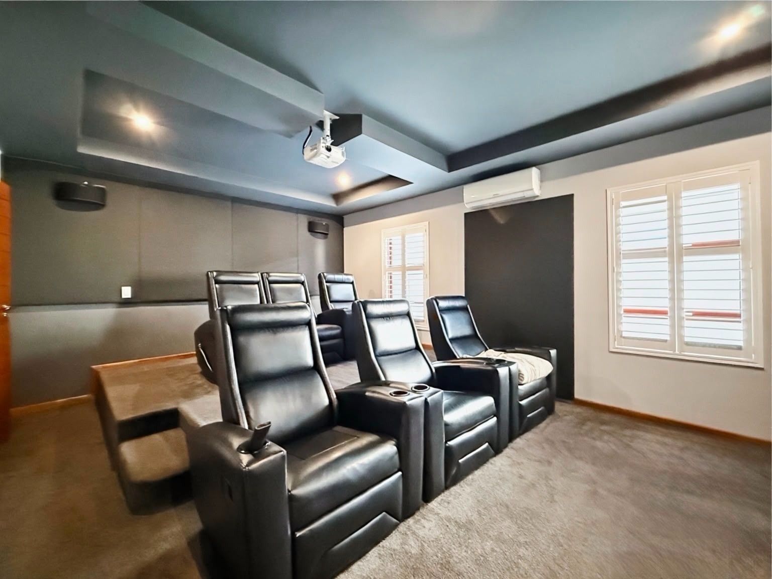 Architectural Elegance Meets Luxurious Family Living