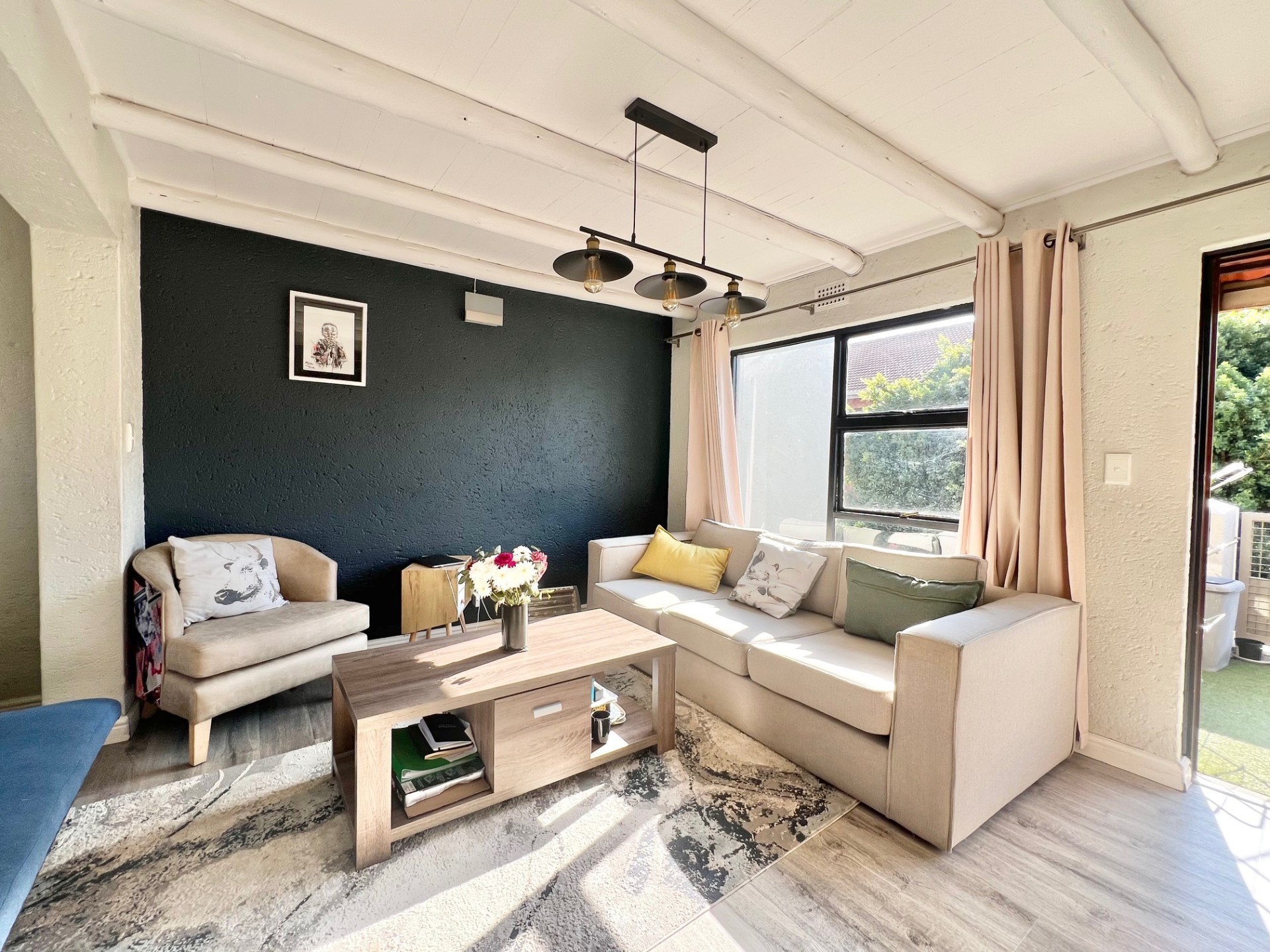 Stylish and Spacious 2-Bedroom Loft Apartment