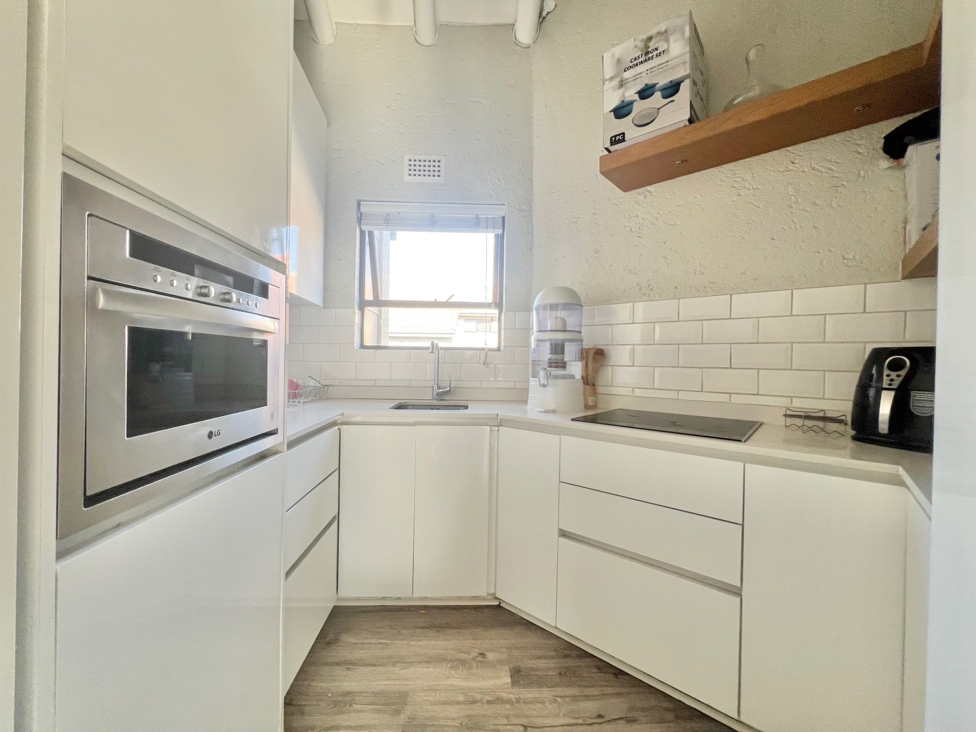 Stylish and Spacious 2-Bedroom Loft Apartment