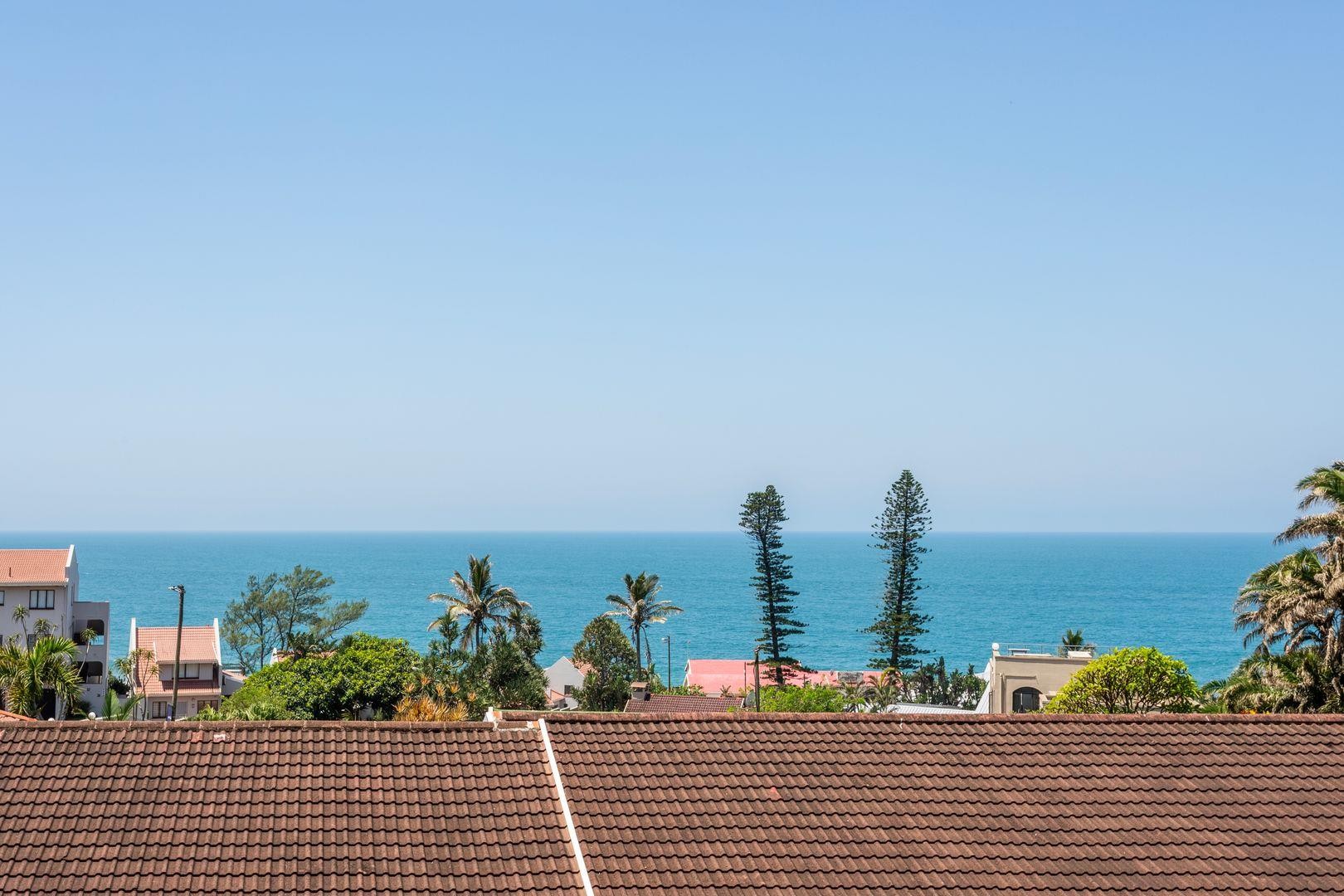 Stylish Coastal Apartment with Breathtaking Ocean Views in Shaka's Rock