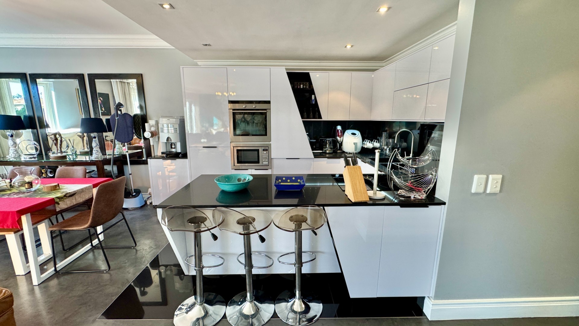 Luxury Executive Apartment In Green Point - Cape Royale