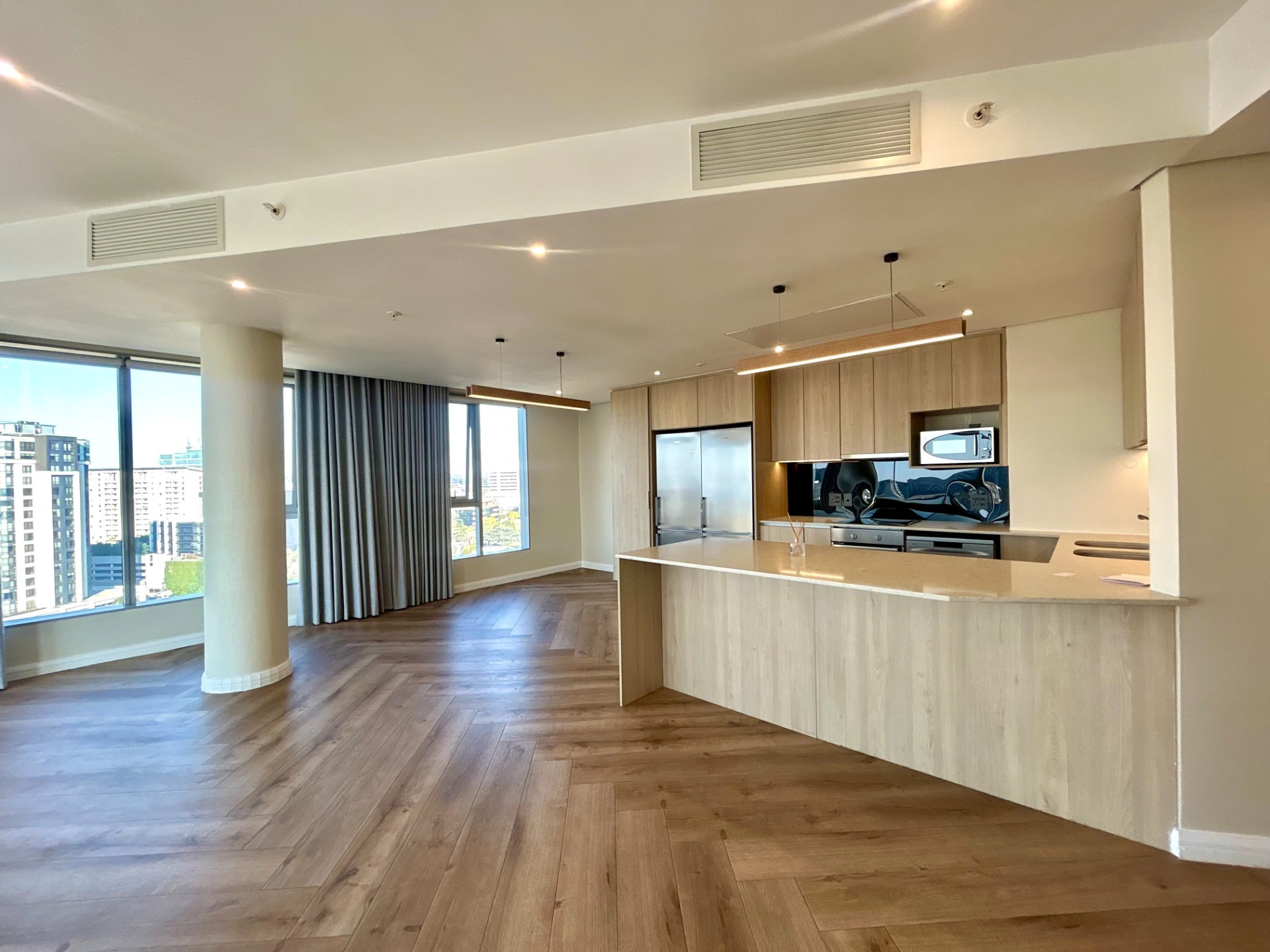 3 Bed Apartment With Views (No Balcony)