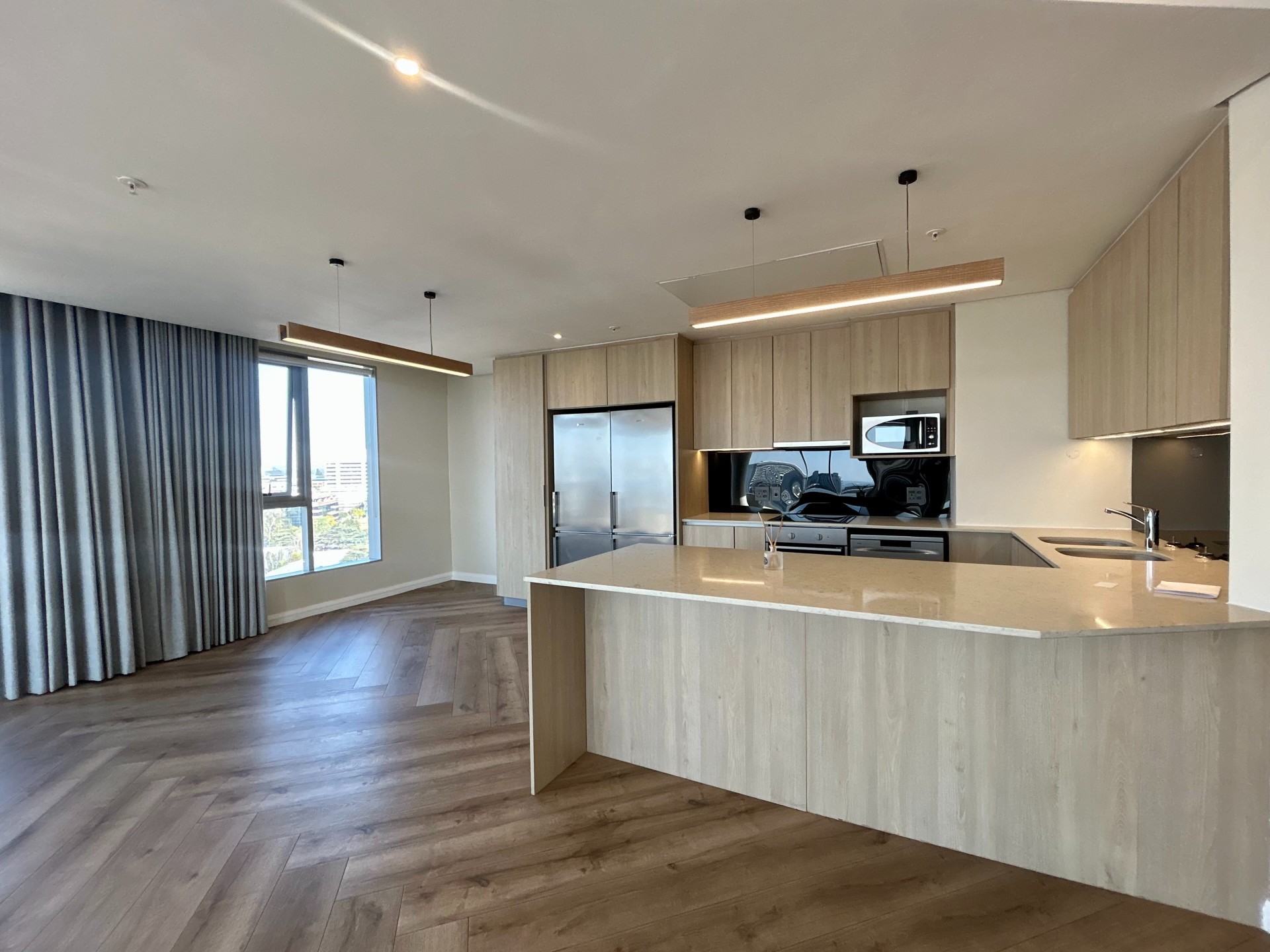 3 Bed Apartment With Views (No Balcony)