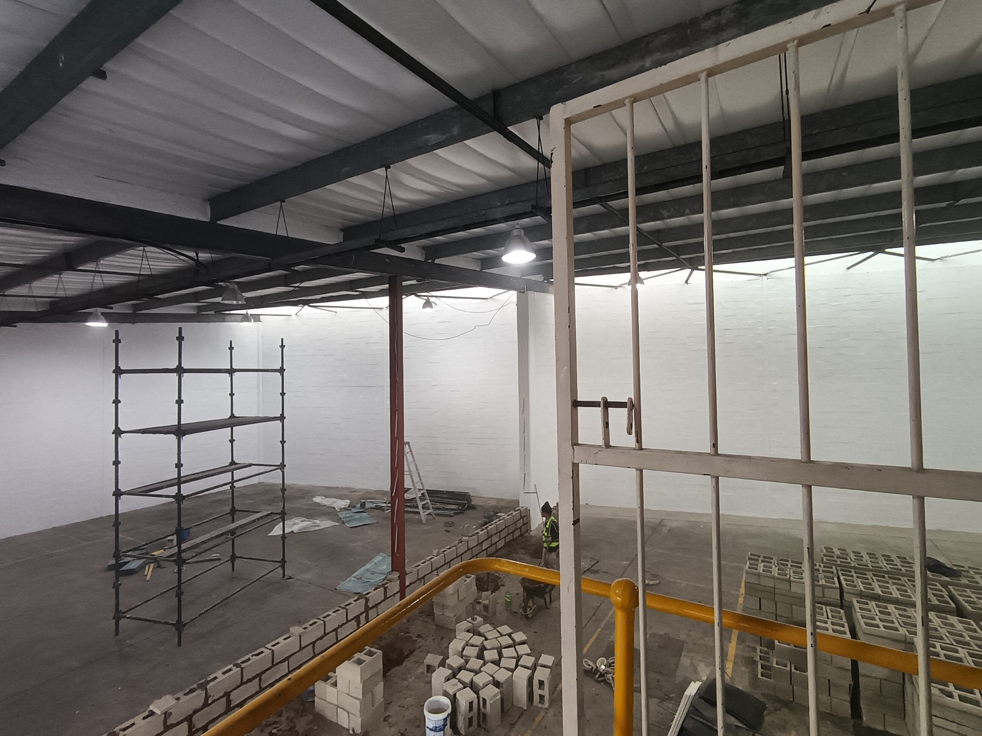 Warehouse To Rent in Glen Anil, Durban North, KwaZulu Natal