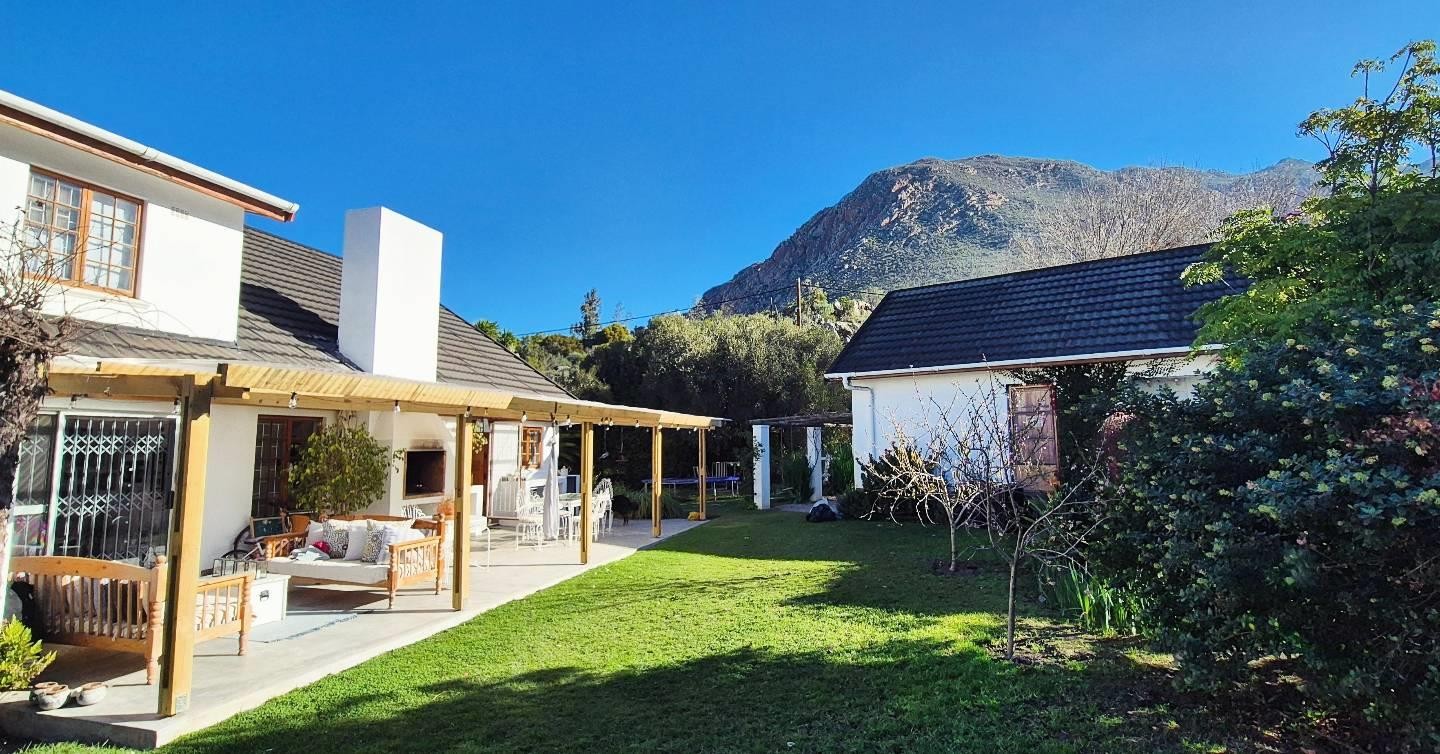 House for sale in Montagu, 392 m²
