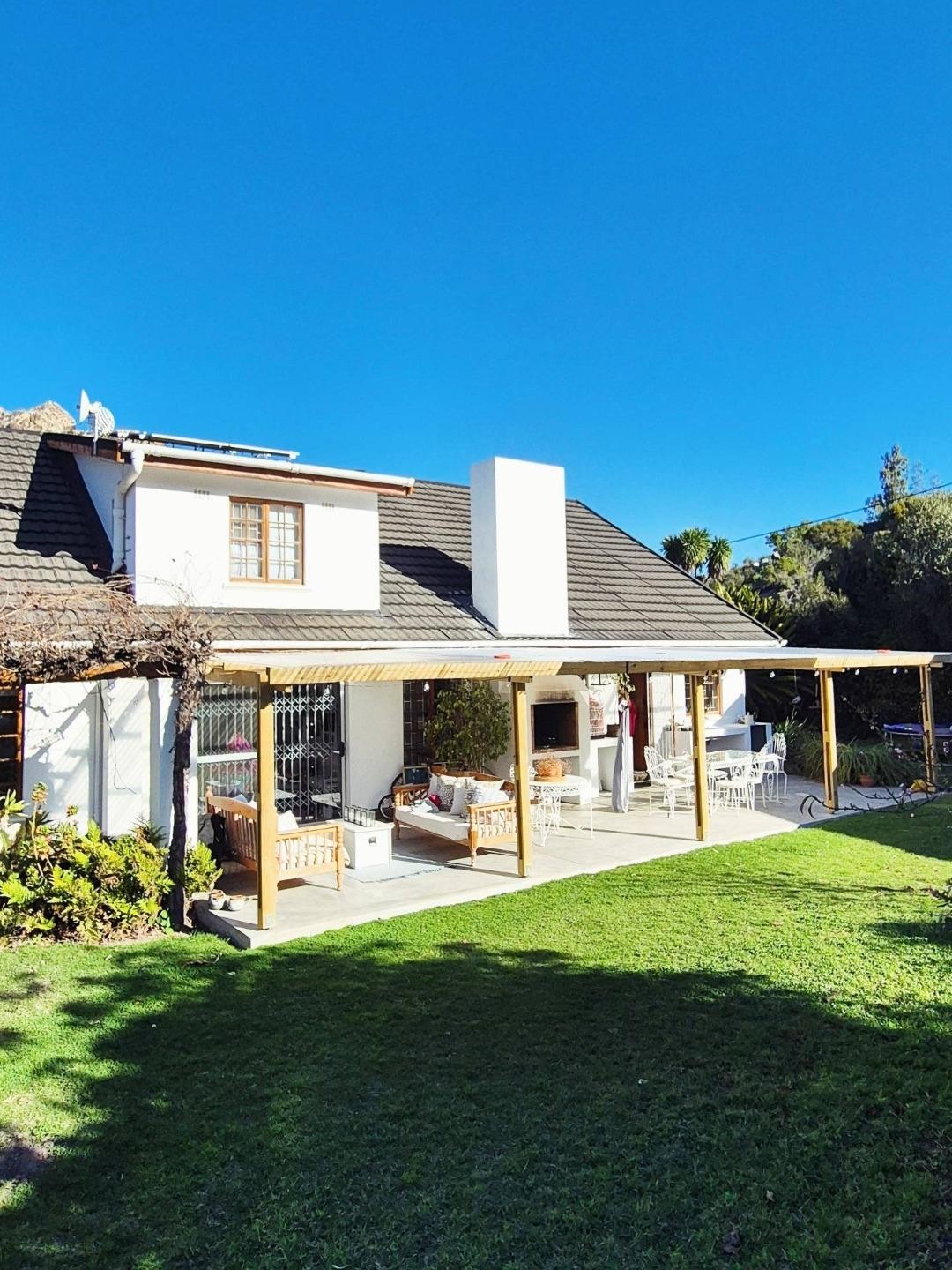 House for sale in Montagu, 392 m²