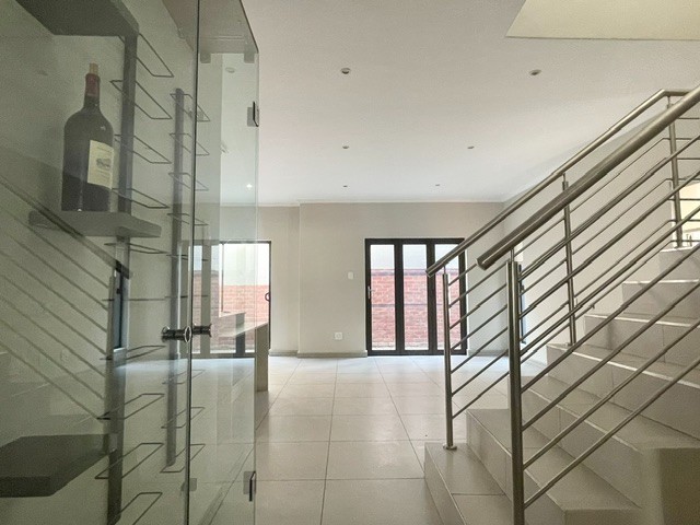 Modern 3 Bed 3 Bath Cluster