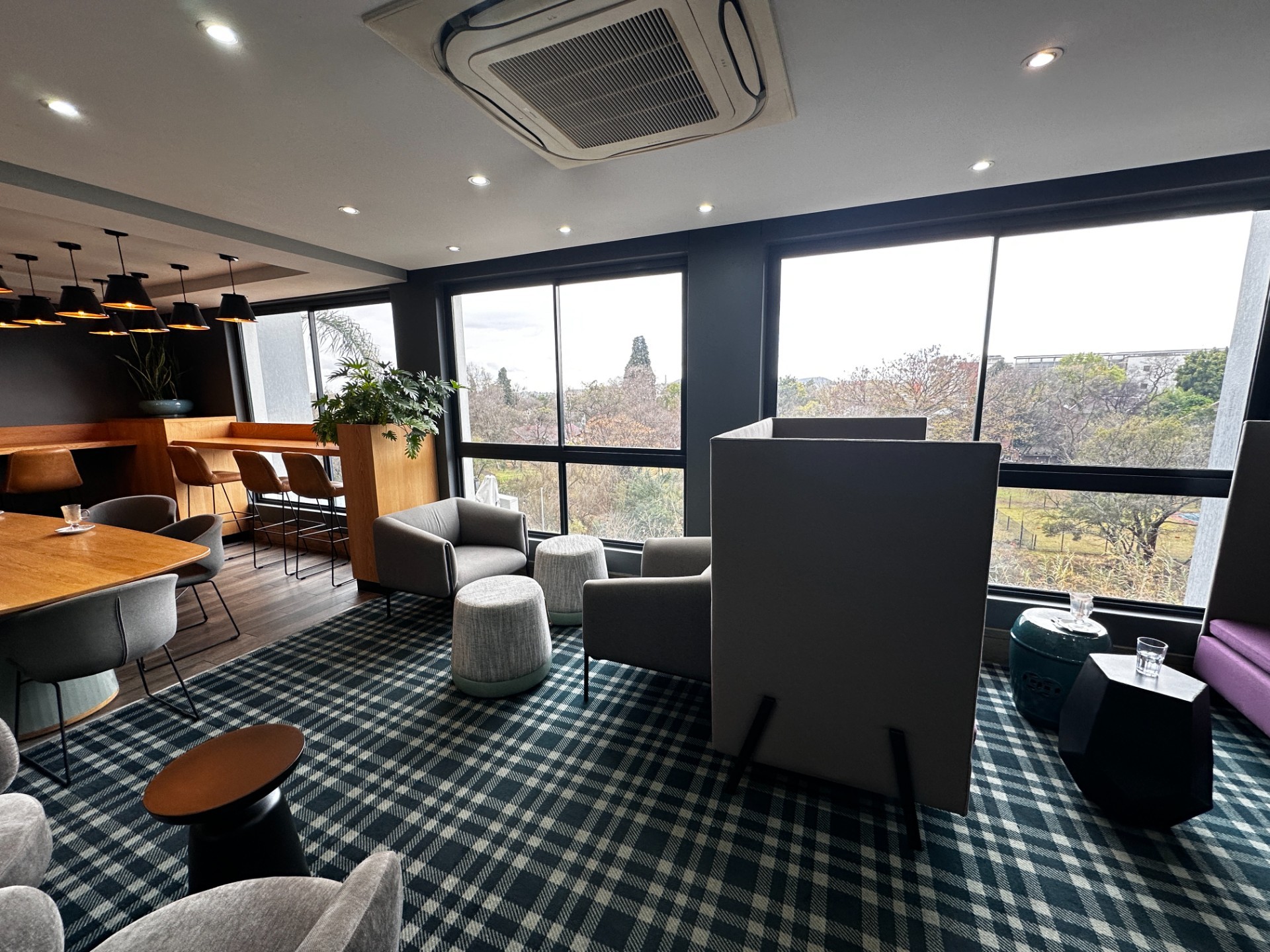Apartment for sale in Ashlea Gardens, Pretoria, 42 m²