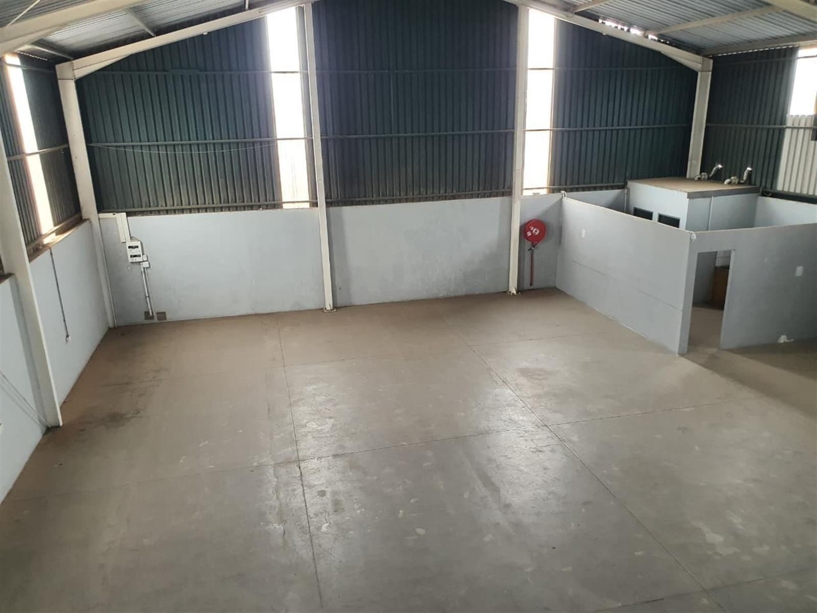 Warehouse To Rent in Cotswold, Port Elizabeth