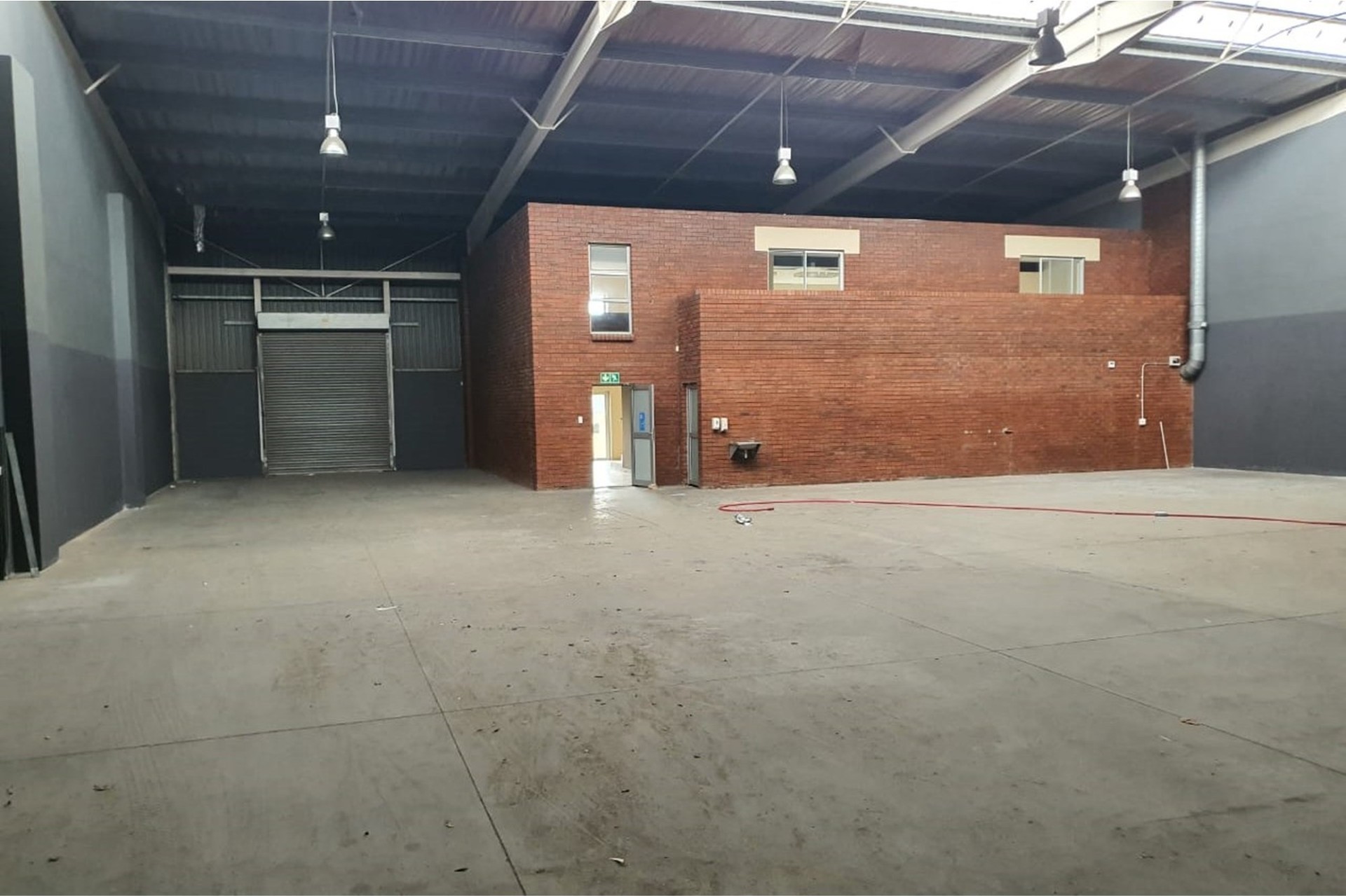 Warehouse To Rent in Greenbushes, Port Elizabeth