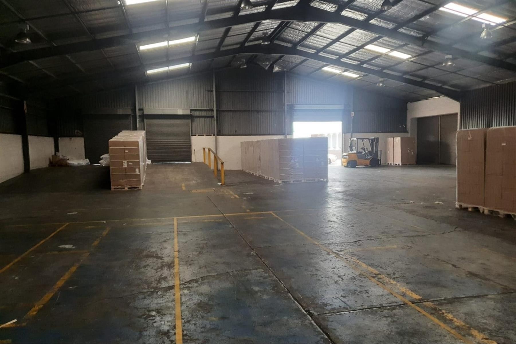 Warehouse To Rent in Deal Party, Port Elizabeth
