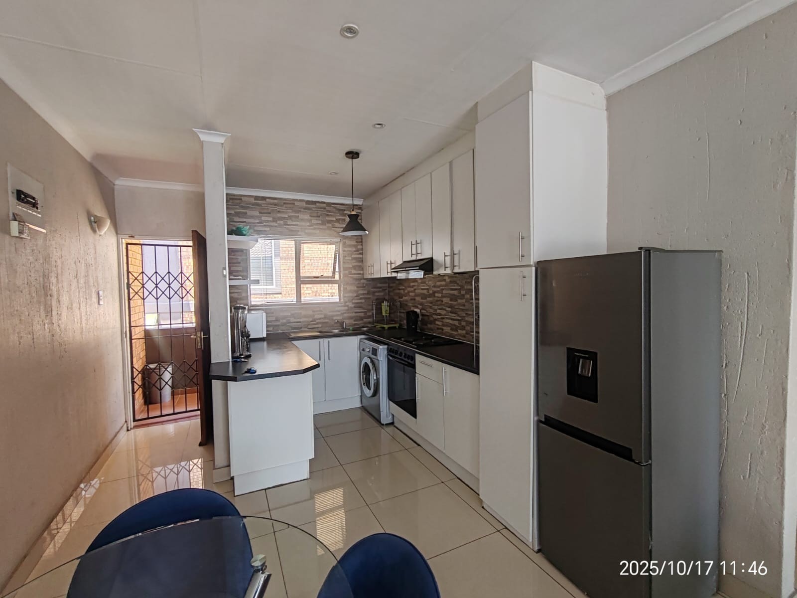2 Bedroom Apartment to Rent - Lyndhurst, Johannesburg