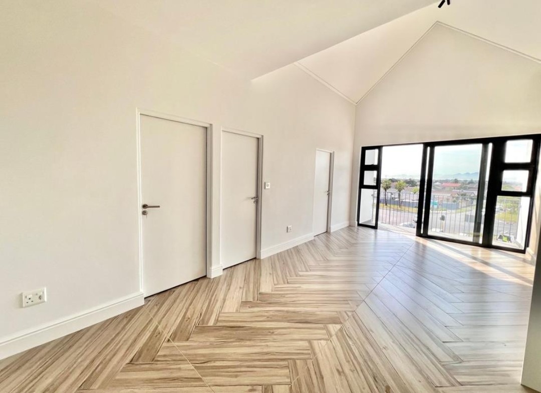 Apartment for rent in Crawford, Cape Town, 58 m²