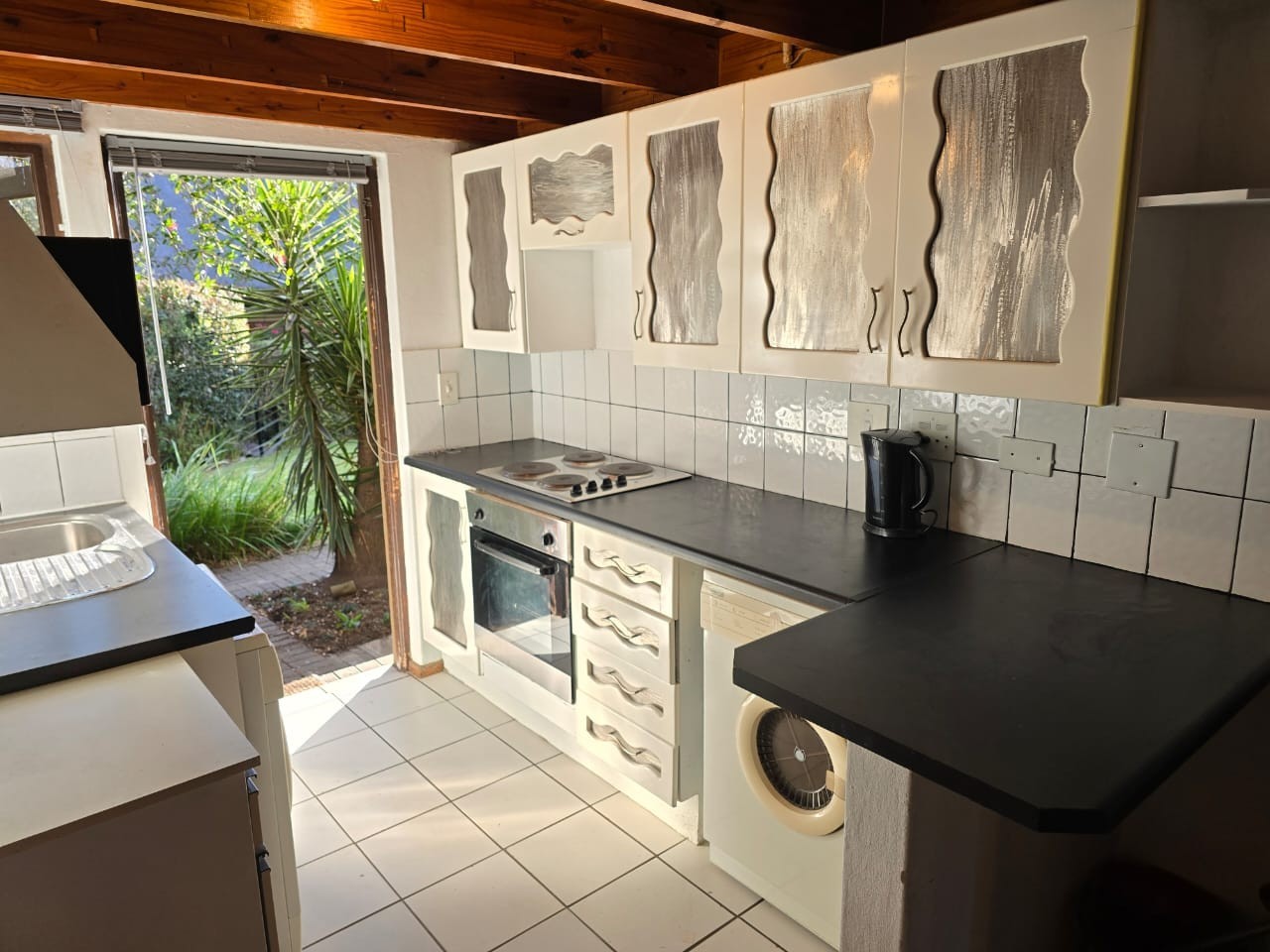 Apartment To Rent in Jukskei Park, Randburg