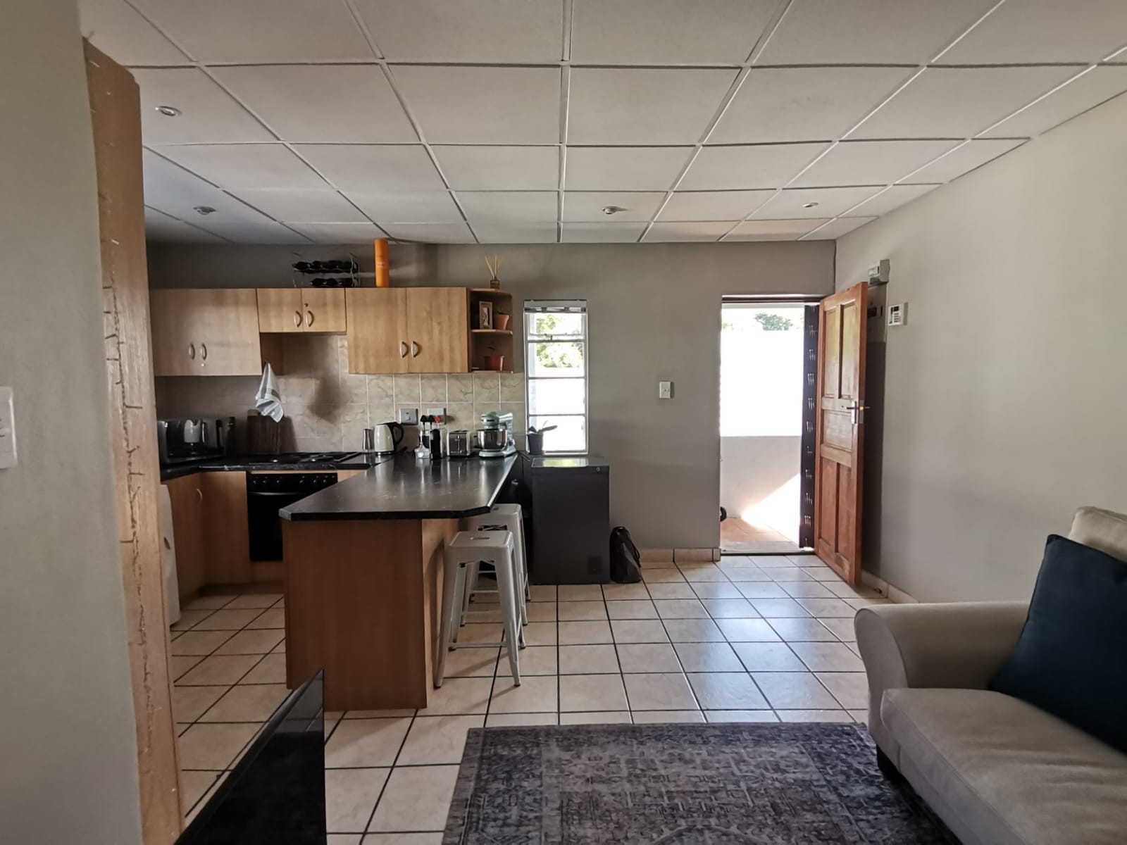 2 Bedroom Apartment to Rent in Hoog-en-Droog, Paarl