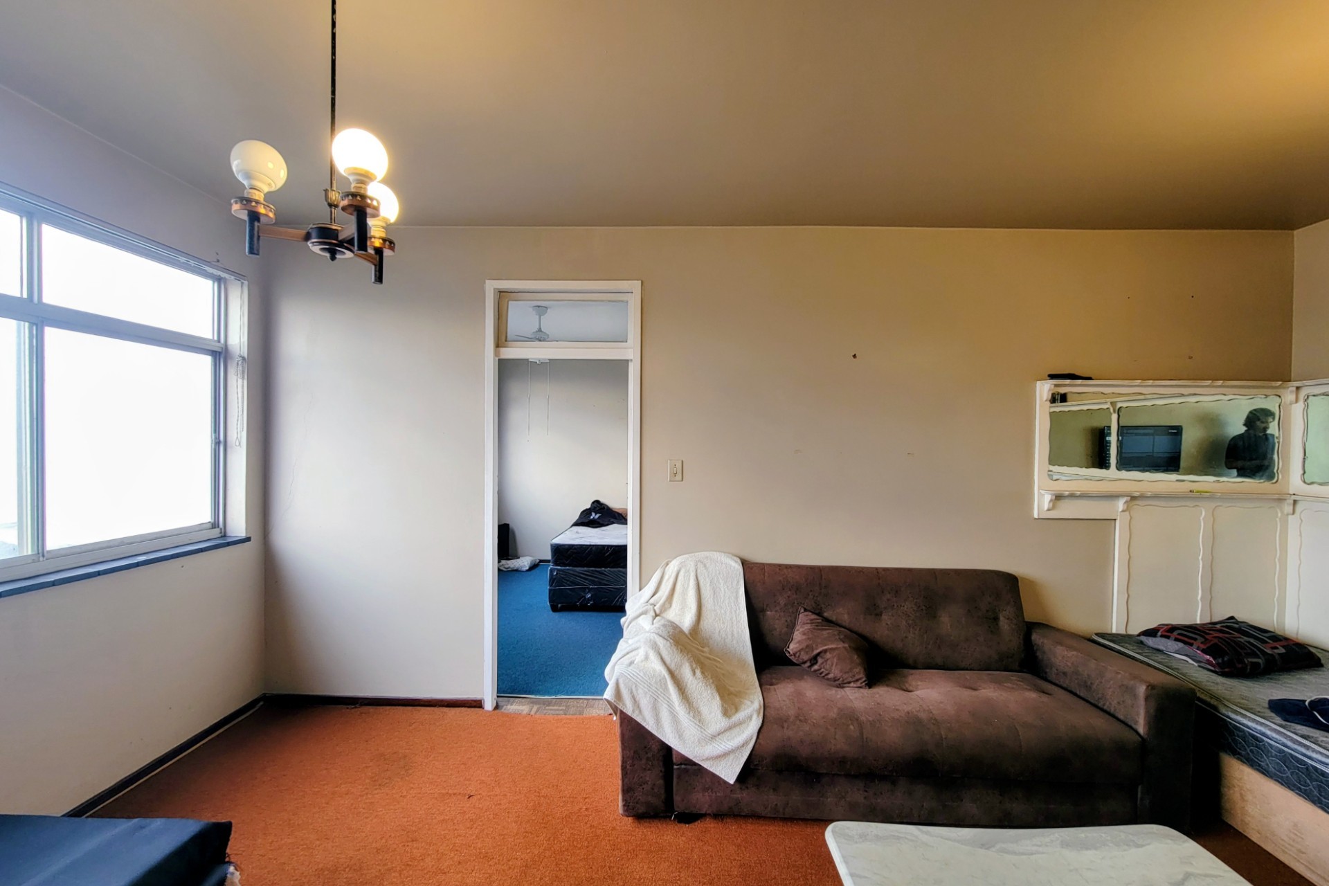 1.5 Bed Unit with Undercover Parking