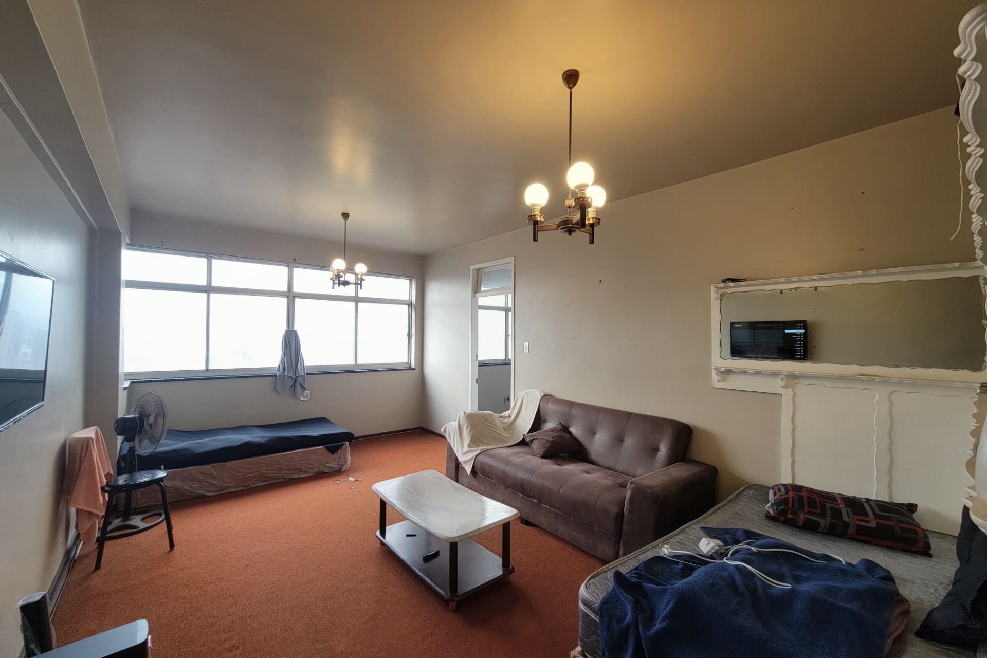 1.5 Bed Unit with Undercover Parking