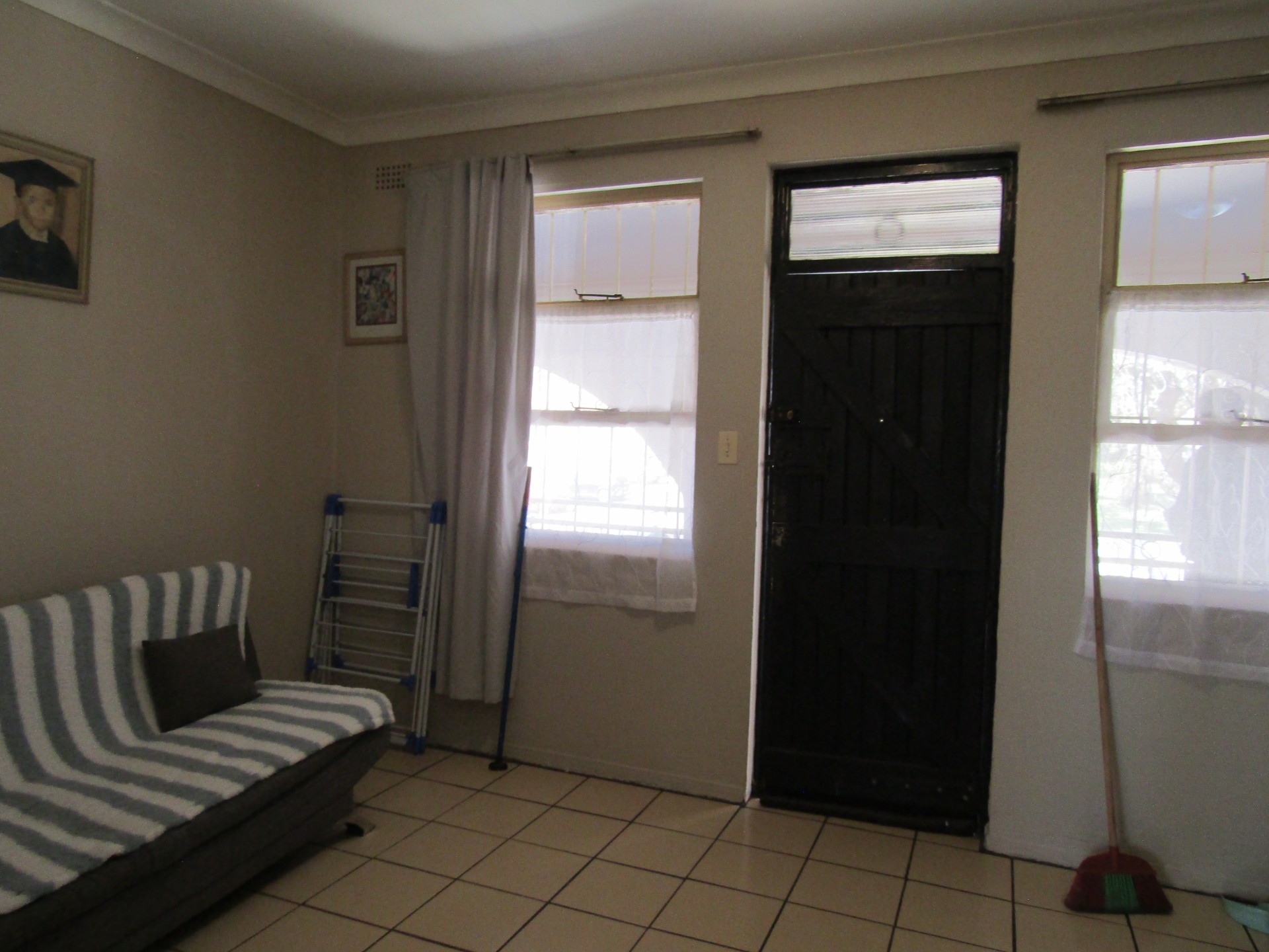 1 Bed Apartment For Sale in Villa Barcelona Albertville, Johannesburg
