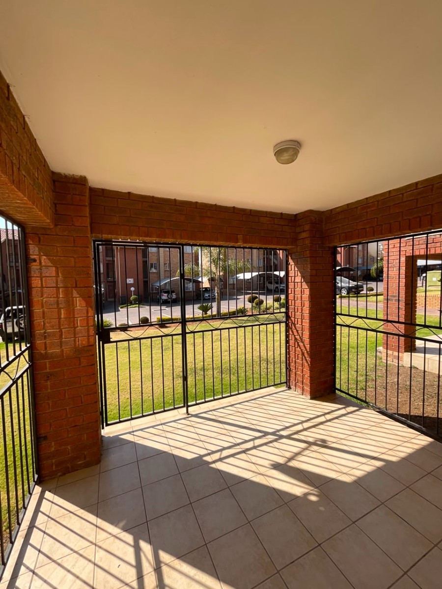 2 Bedroom Apartment To Rent in Midrand