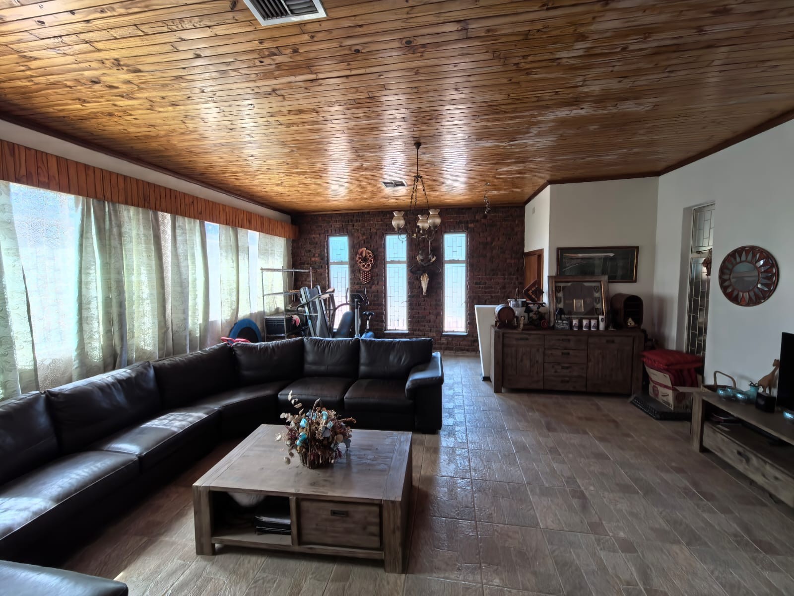 House for sale in Rhodesdene, Kimberley, 1089 m²