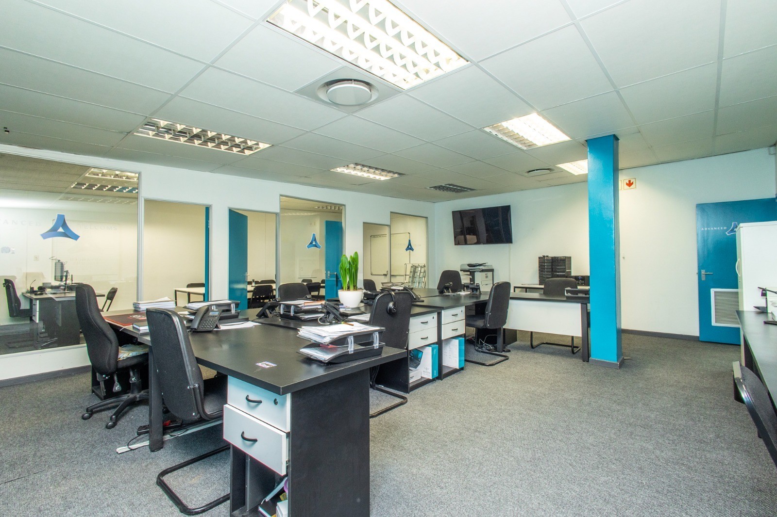 Office For Sale in Montague Gardens, Milnerton